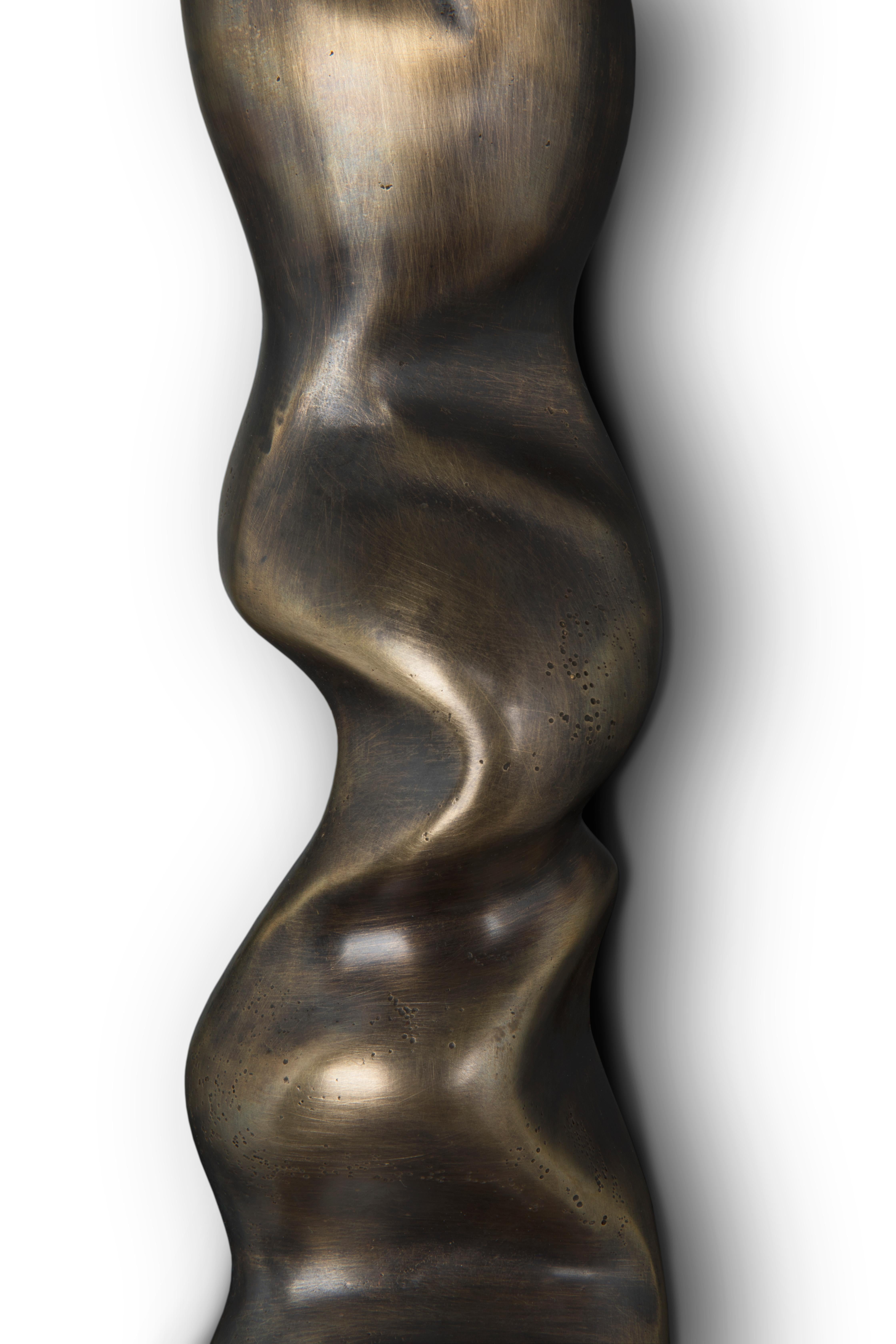 Sonoran Big-Size Door Pull celebrates the beauty and uniqueness of the world's most-known desert by providing high character and magnificence. Empower your door designs with authentic architectural Door Hardware design.
