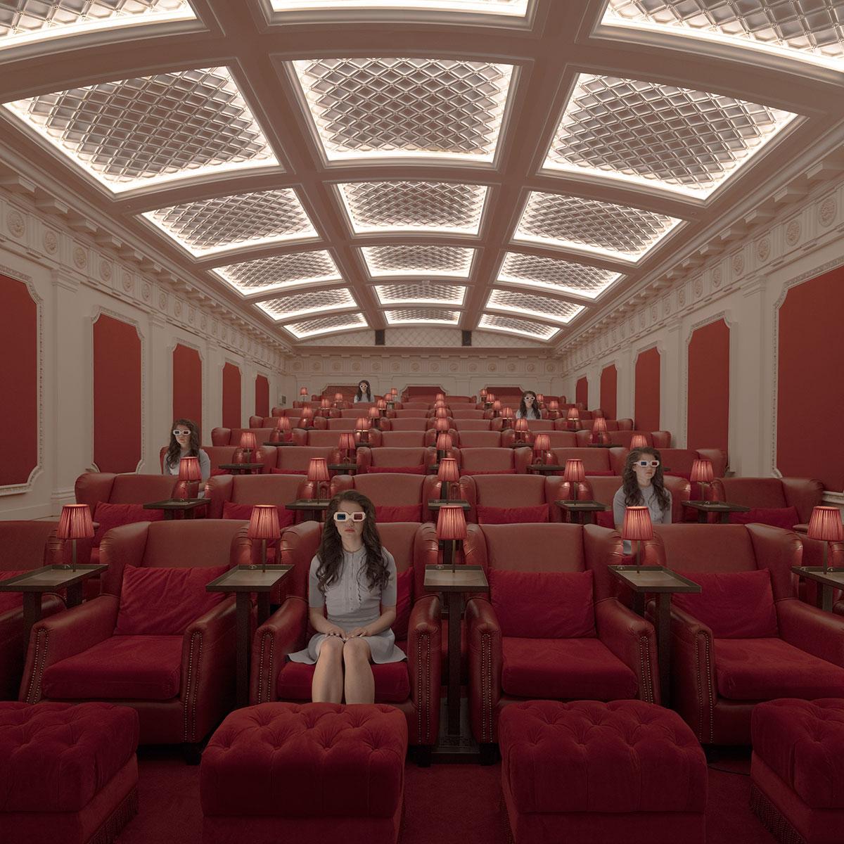 Figurative Photograph de Soo Burnell - Noche de cine