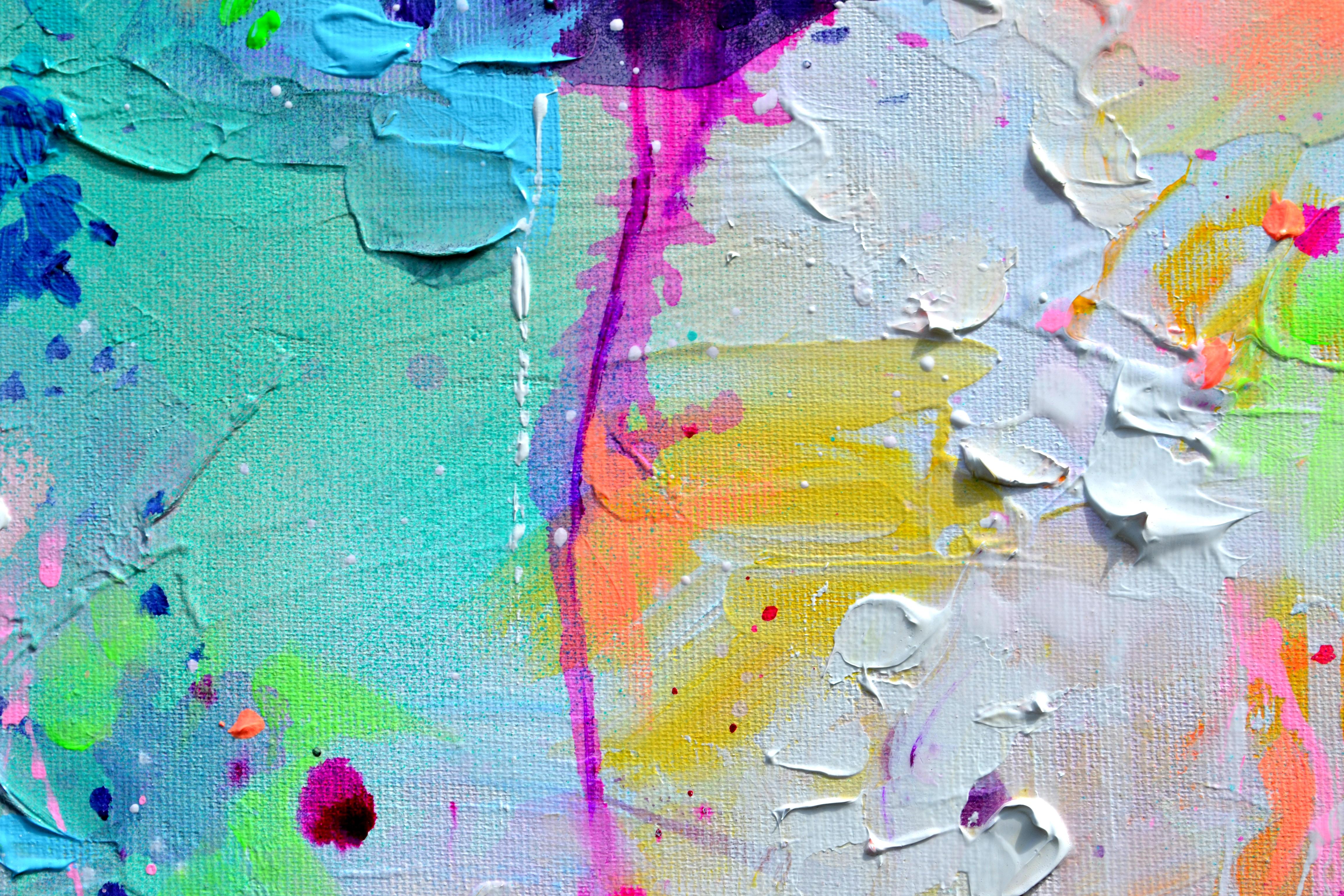 Un bellissimo quadro astratto moderno, fatto a mano al 100%, realizzato con acrilici professionali verniciati e spray acrilici Amsterdam su tela pesante tesa.

Pronto per essere appeso con i bordi dipinti.

Dimensioni: 70X50X2 cm, 27,6x19,7x0,8