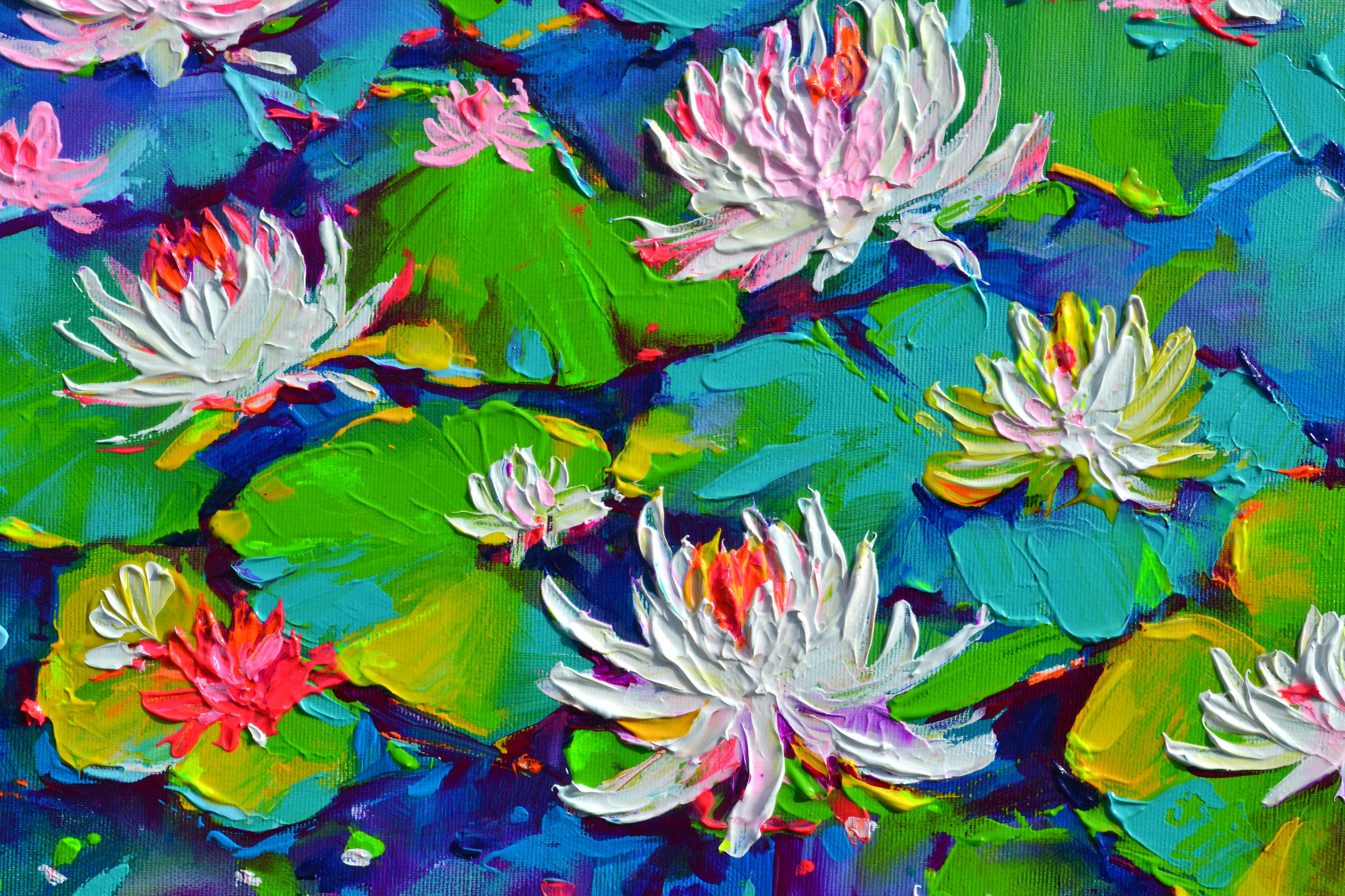 Rosa und weiße Wasserlilien auf dem Teich – Painting von Soos Roxana Gabriela