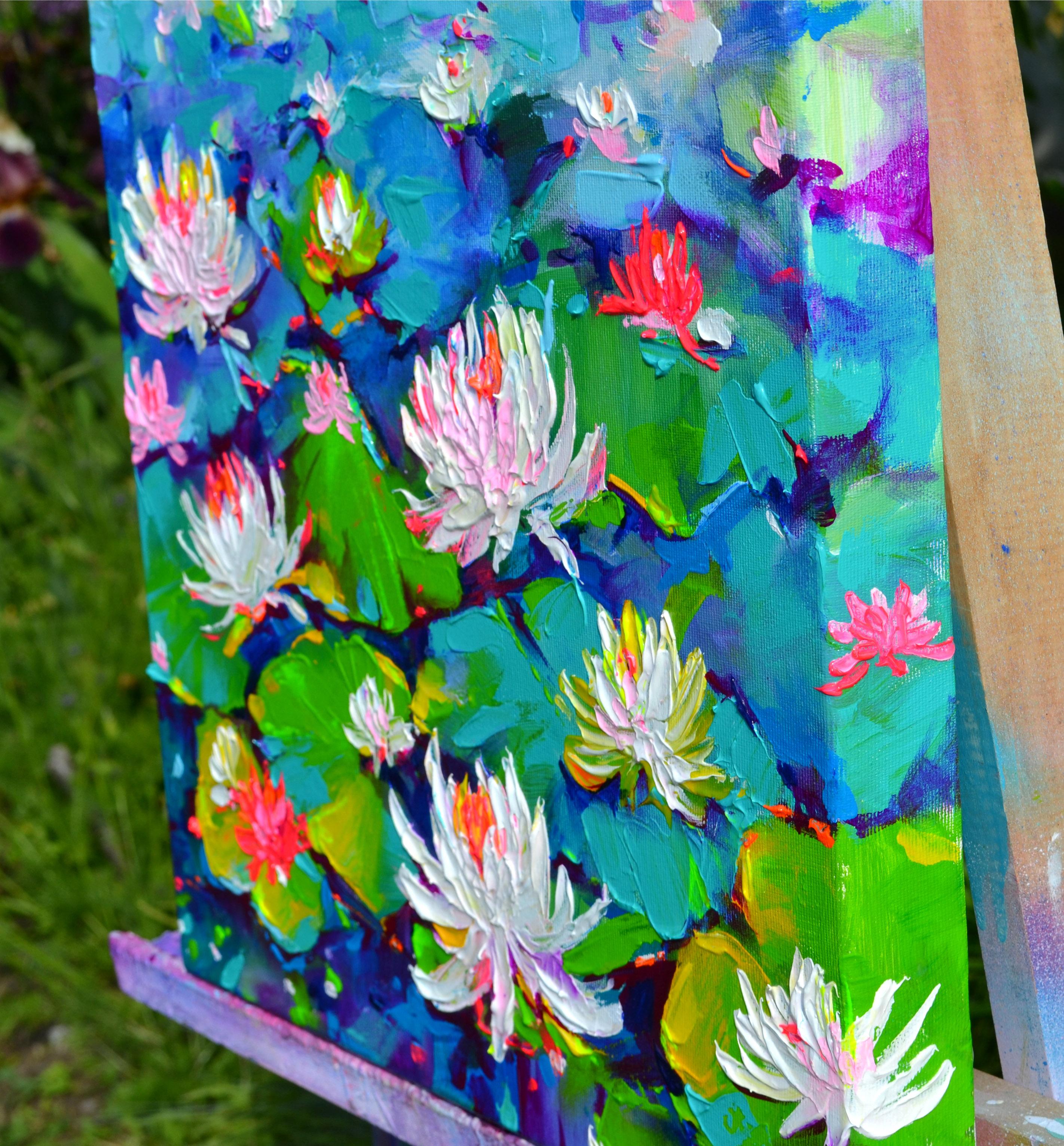 Rosa und weiße Wasserlilien auf dem Teich im Angebot 1