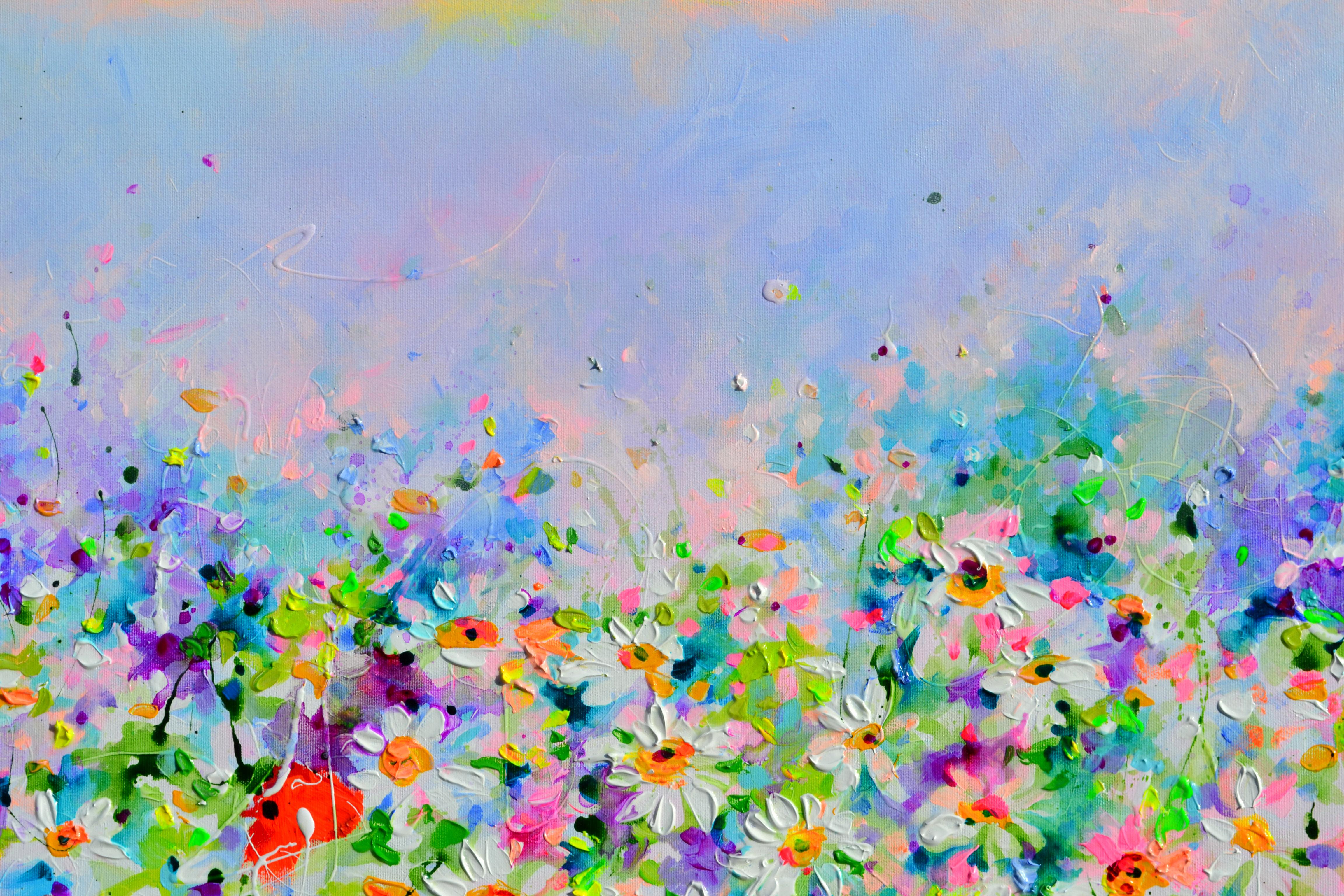 Weißes Gänseblümchen und rotes Mohnfeld im Angebot 5