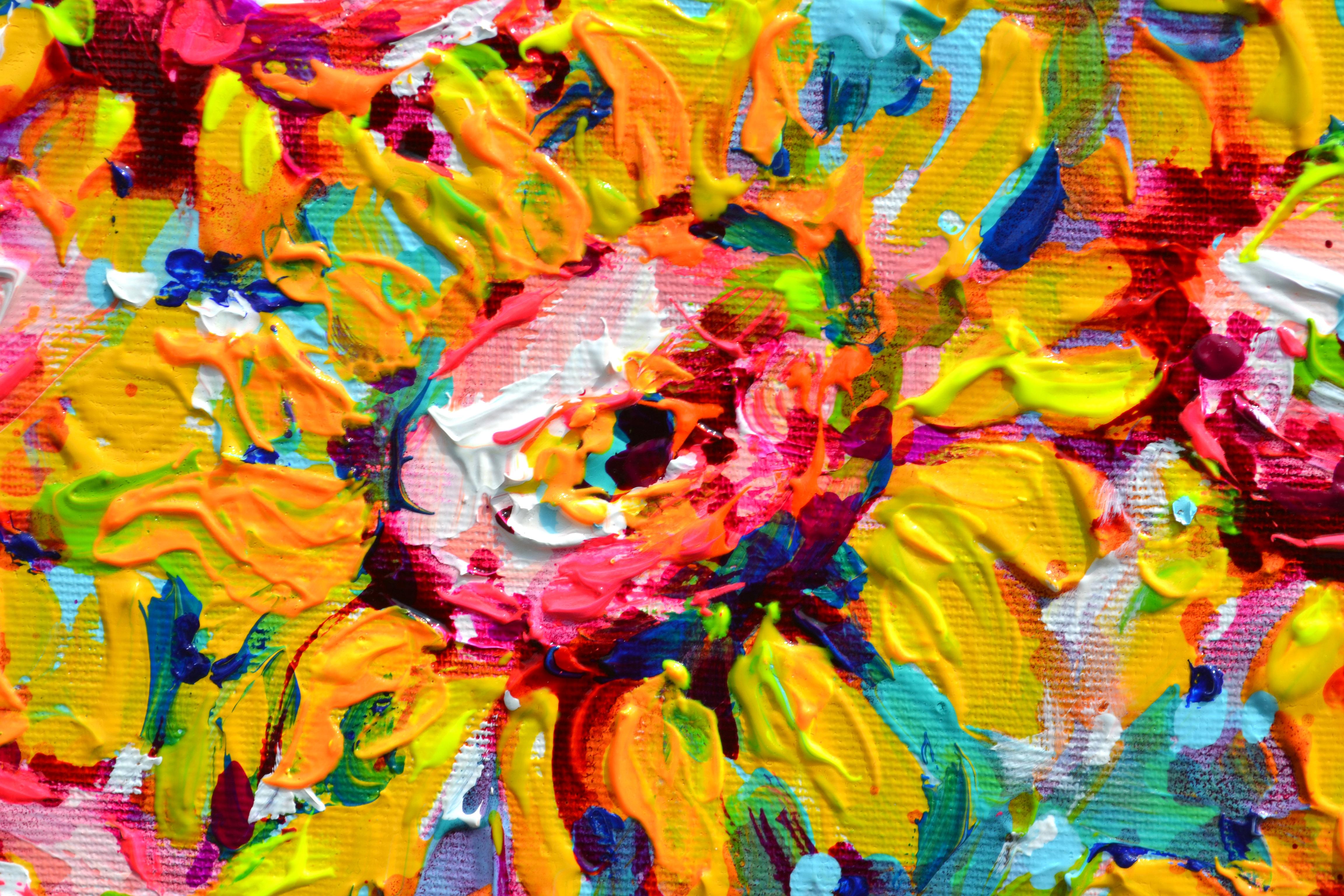 PINTURA LISTA PARA COLGAR con los bordes pintados - la pintura continúa en los bordes. Chasis de 4 cm con calidad de galería.
Un hermoso cuadro moderno sobre un campo de girasoles, realizado en relieve con espátula con acrílicos barnizados
