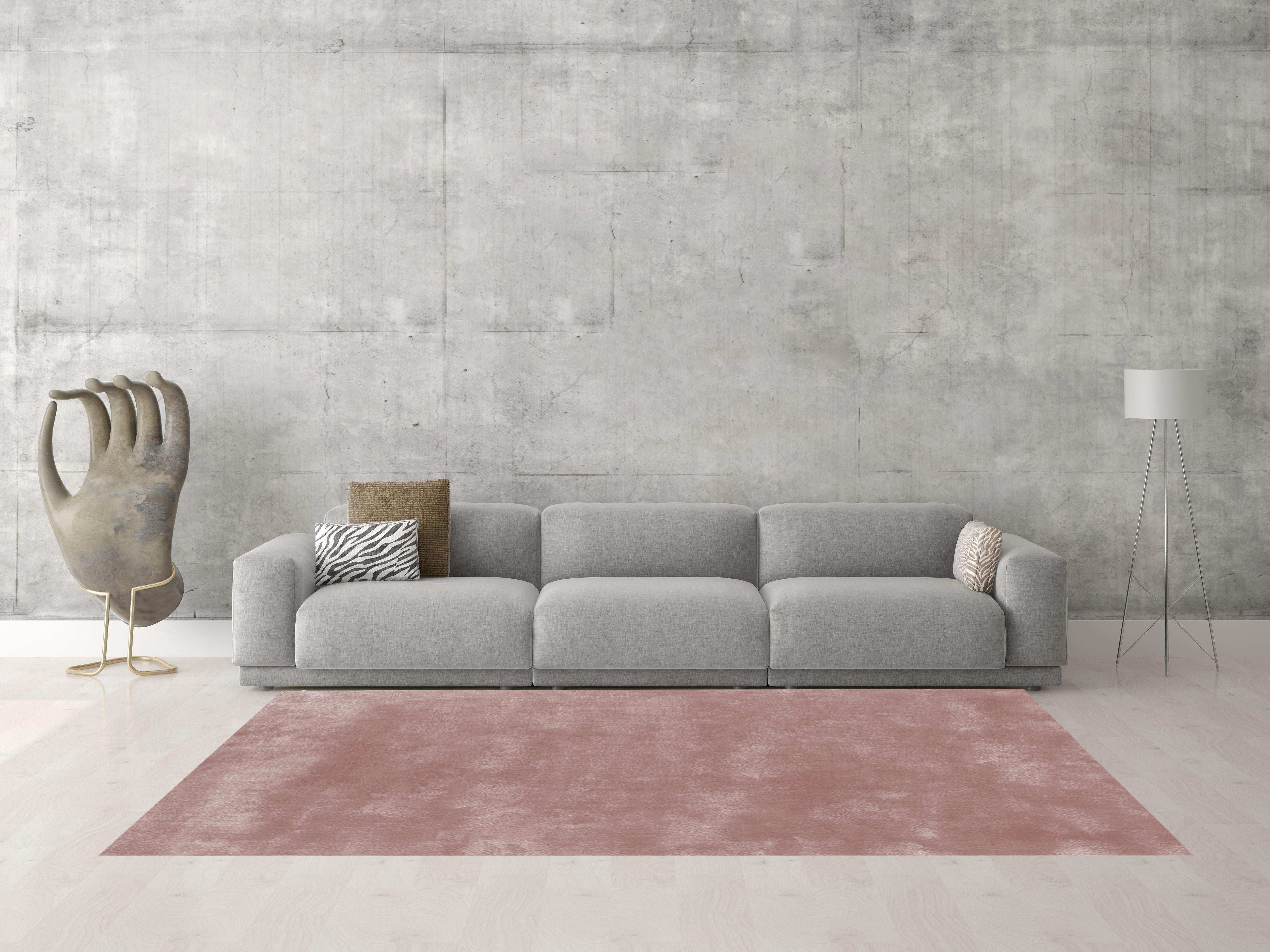The Pallas weave gives a rich but understated impression, perfect for any sophisticated space. Its luxe underfoot feel is densely handwoven from plush viscose, in a myriad of gentle and soothing hues. This refined weave will complement any sensory