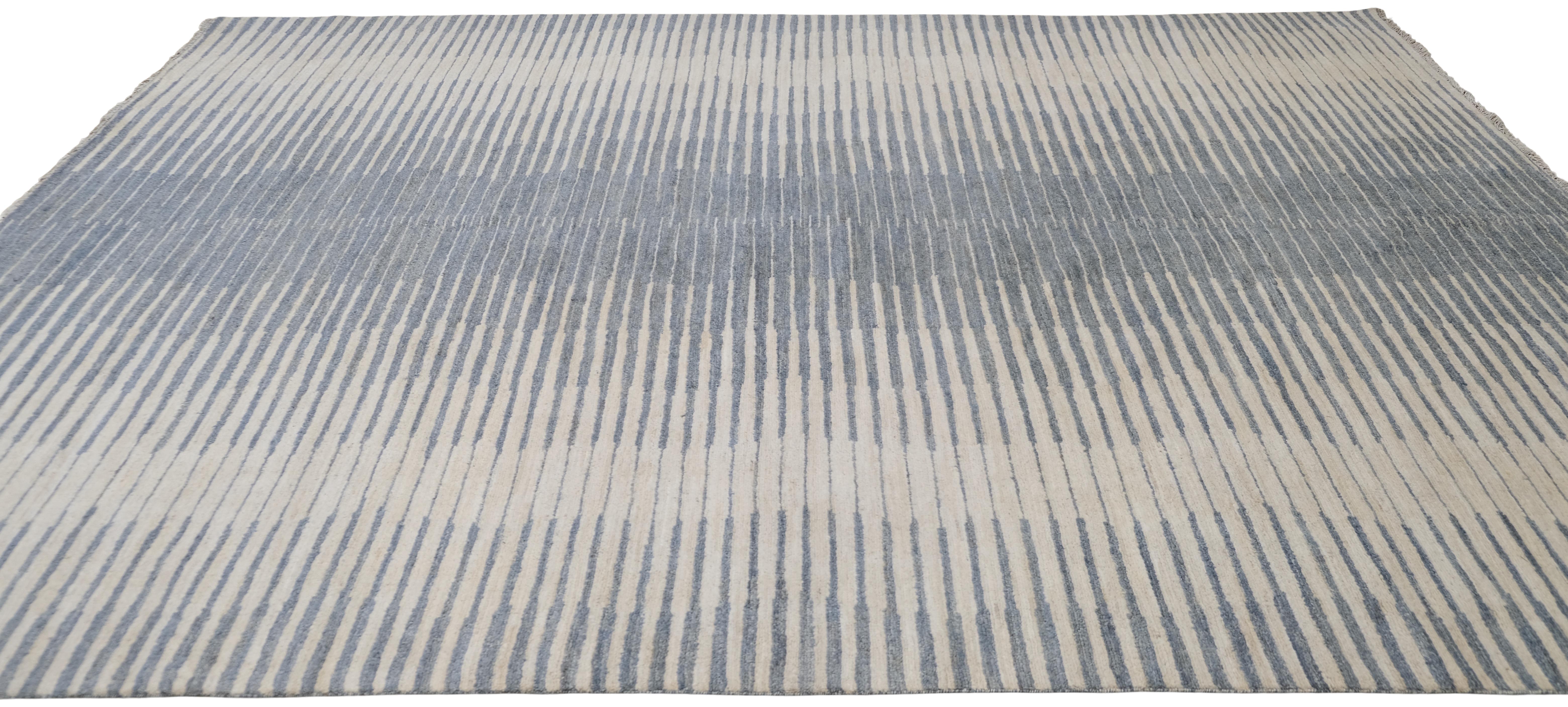 Soothing Wave Gradient Moderner Deco-Wollteppich 9'x12' (Pakistanisch) im Angebot