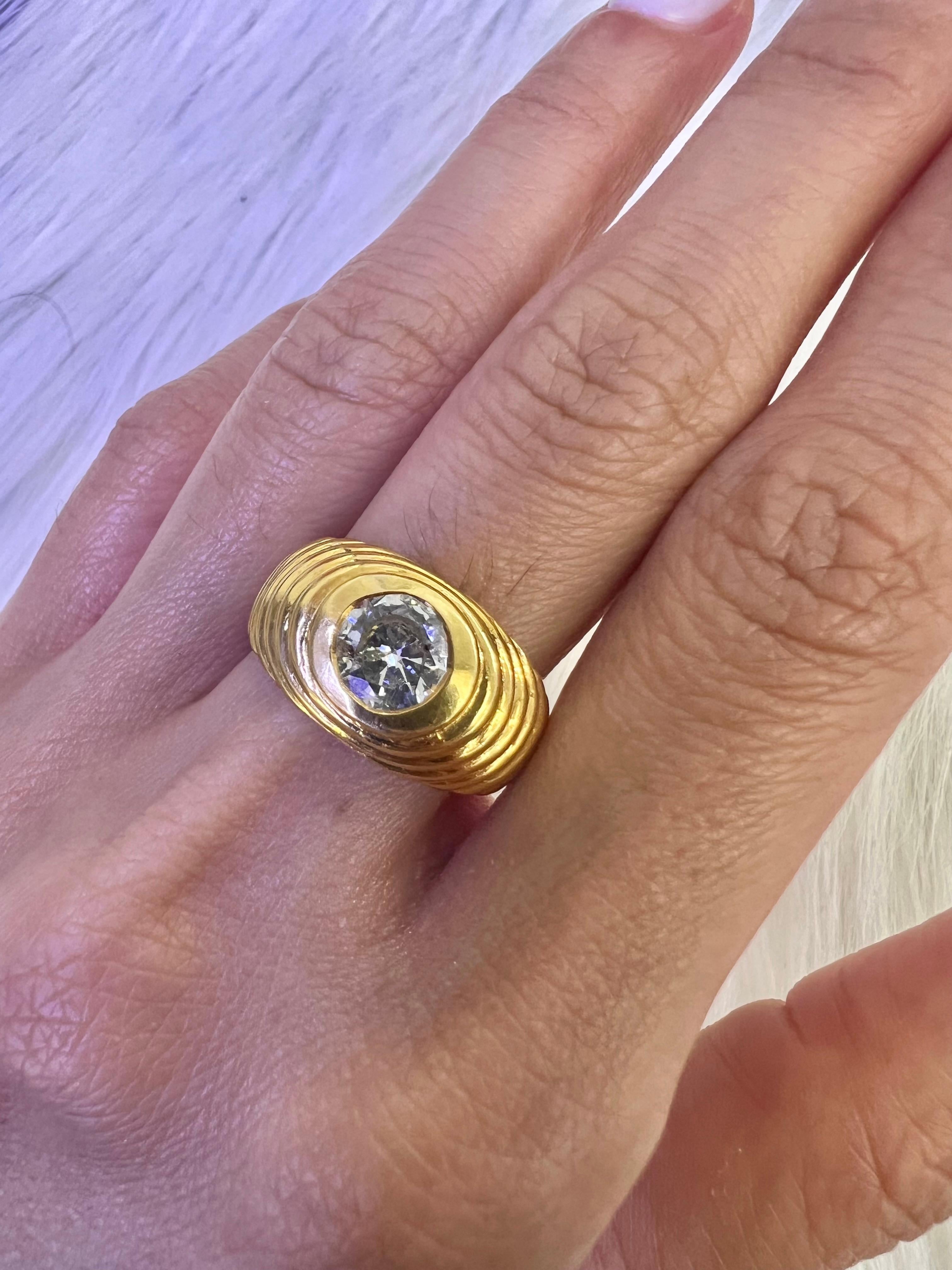 Sophia D. 1.03 Carat Diamond Ring in 18K Yellow Gold Setting In New Condition In New York, NY