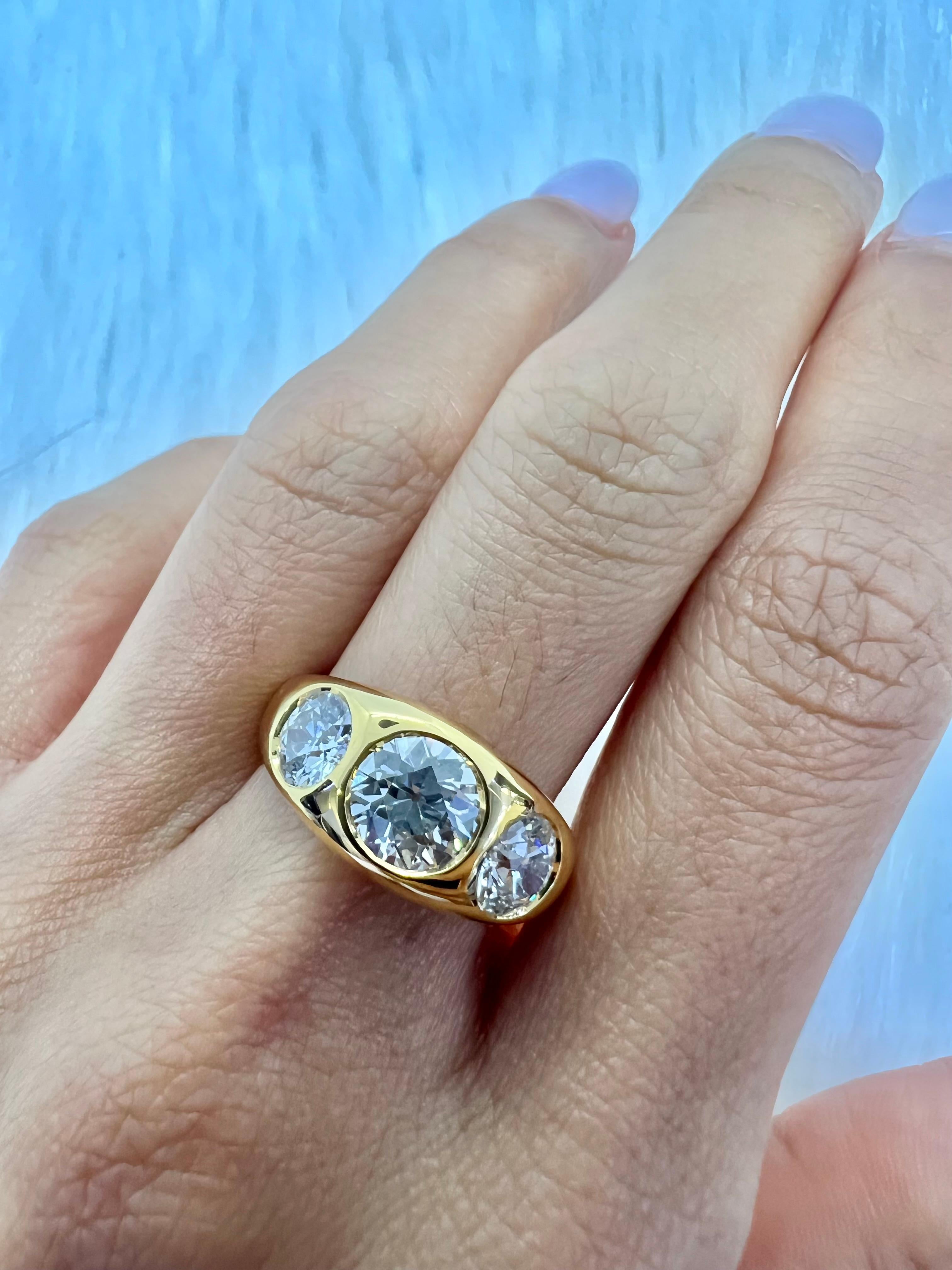 Sophia D. 1.30 Carat Diamond Ring in 18K Yellow Gold For Sale 1