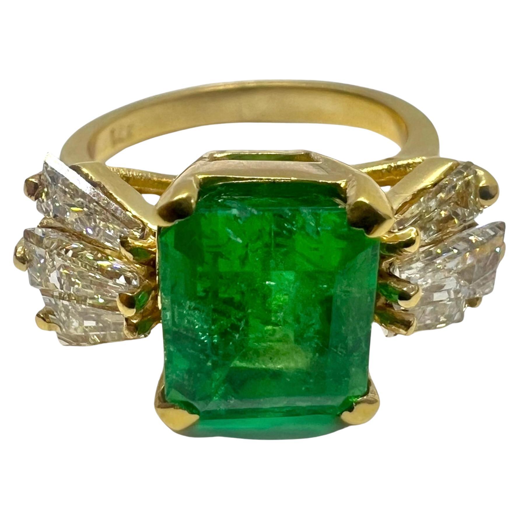 Sophia D. 14K Yellow Gold Emerald and Diamond Ring For Sale