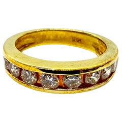 Sophia D. Ring aus 14 Karat Gelbgold mit runden Diamanten 