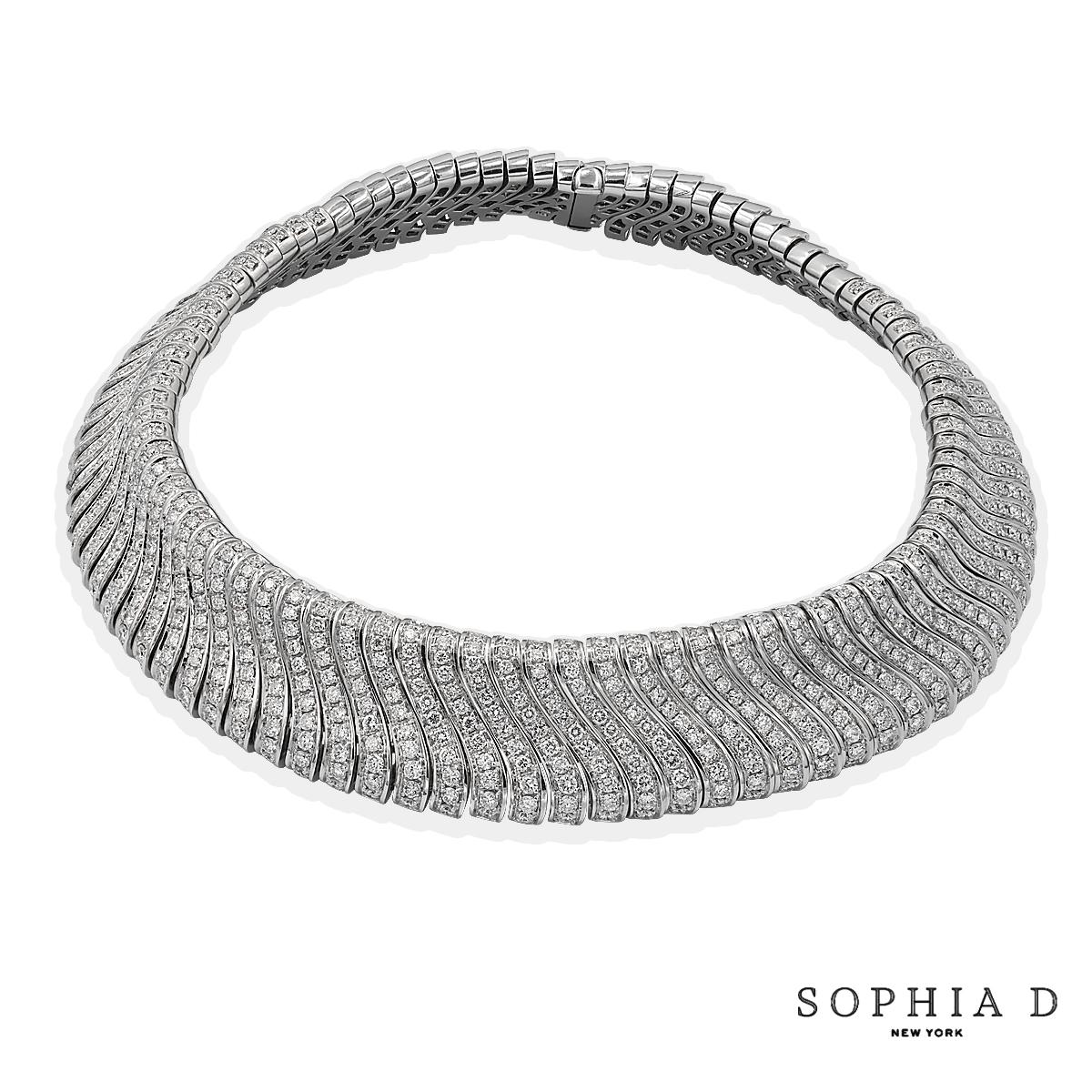 This Sophia D necklace features 35 carats of high-quality diamonds, set in 18K white gold. The design highlights a classic, timeless aesthetic with a modern touch, ensuring a sophisticated look.

Metal: 18K White Gold
Total Carat Weight: 35