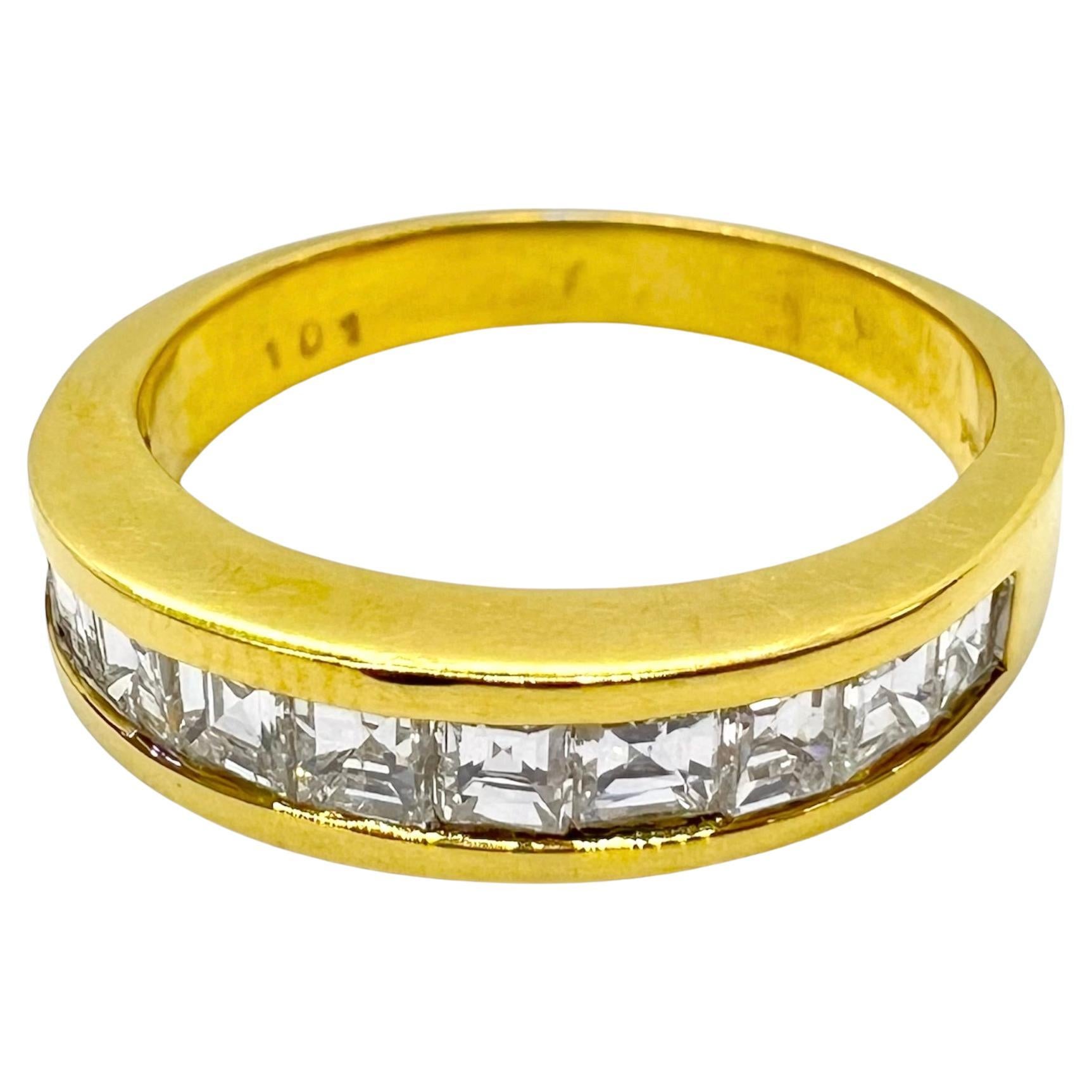 Sophia D. 18K Yellow Gold 1.01 Carat Diamond Ring For Sale