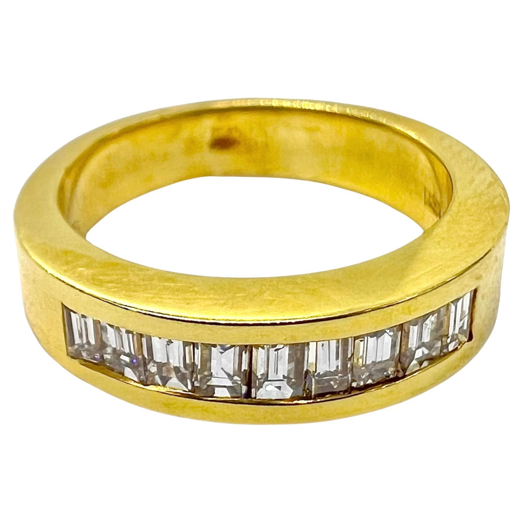 Sophia D. 18K Yellow Gold Band Ring For Sale