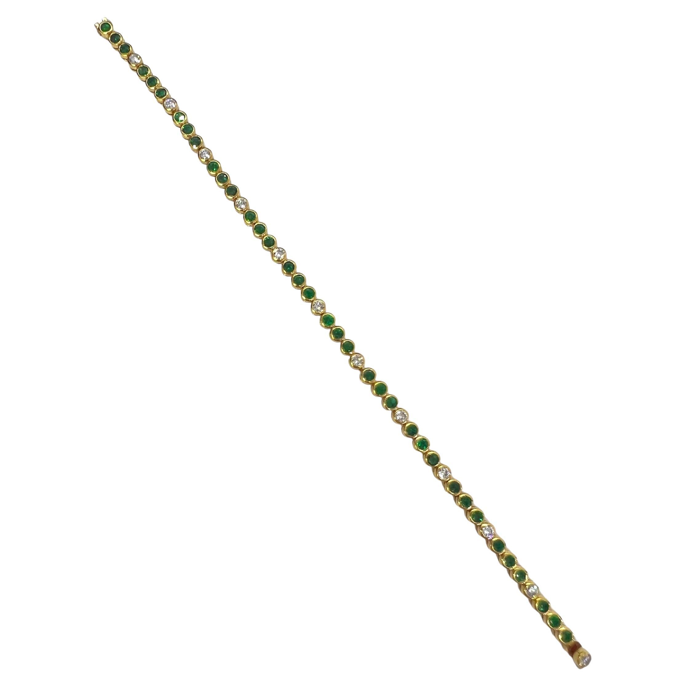 Sophia D. 18K Yellow Gold Bracelet with Diamond and Emerald For Sale