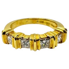 Sophia D. Bague en or jaune 18 carats avec diamants