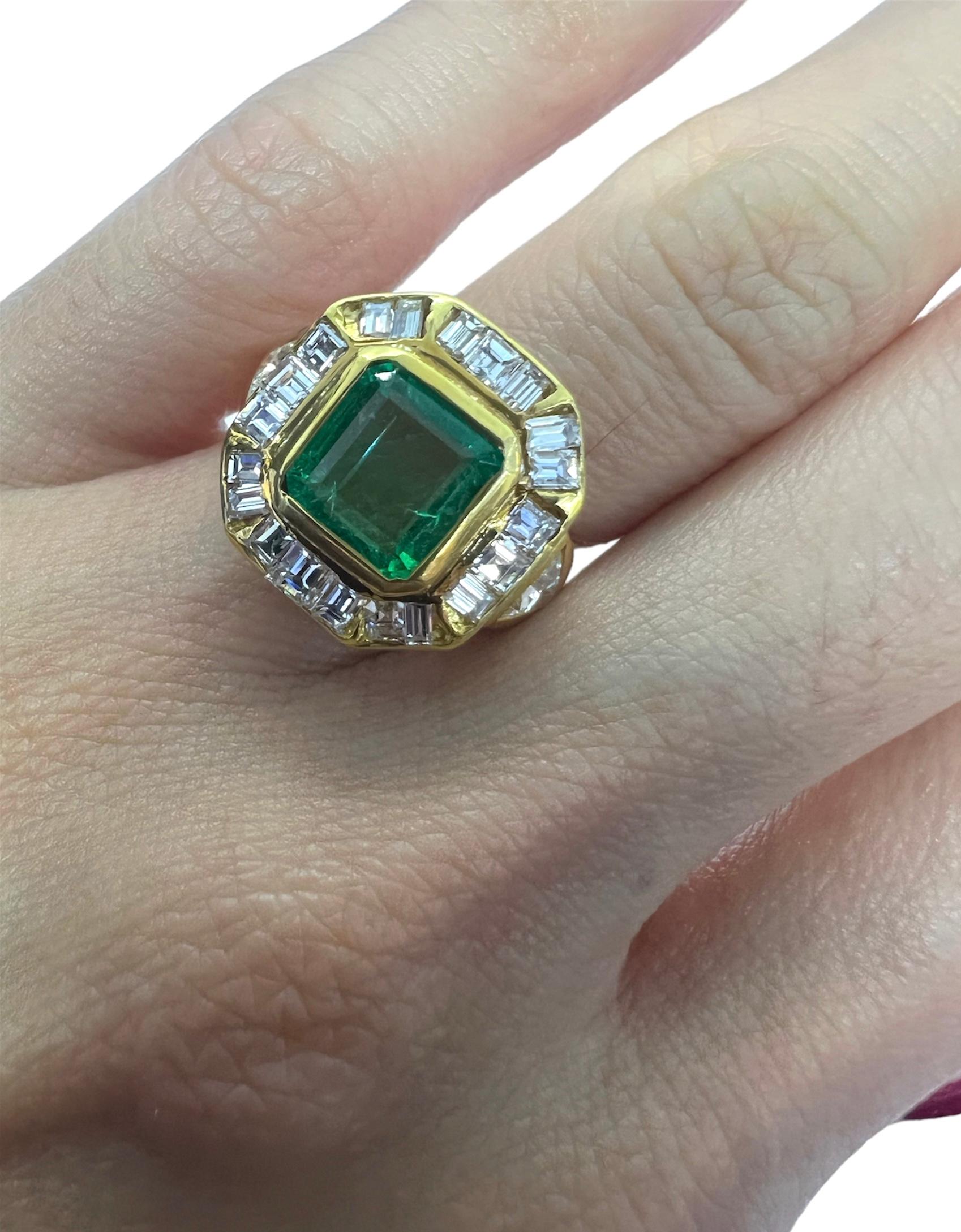 Sophia D. Ring aus 18 Karat Gelbgold mit Smaragd und Diamant (Smaragdschliff) im Angebot