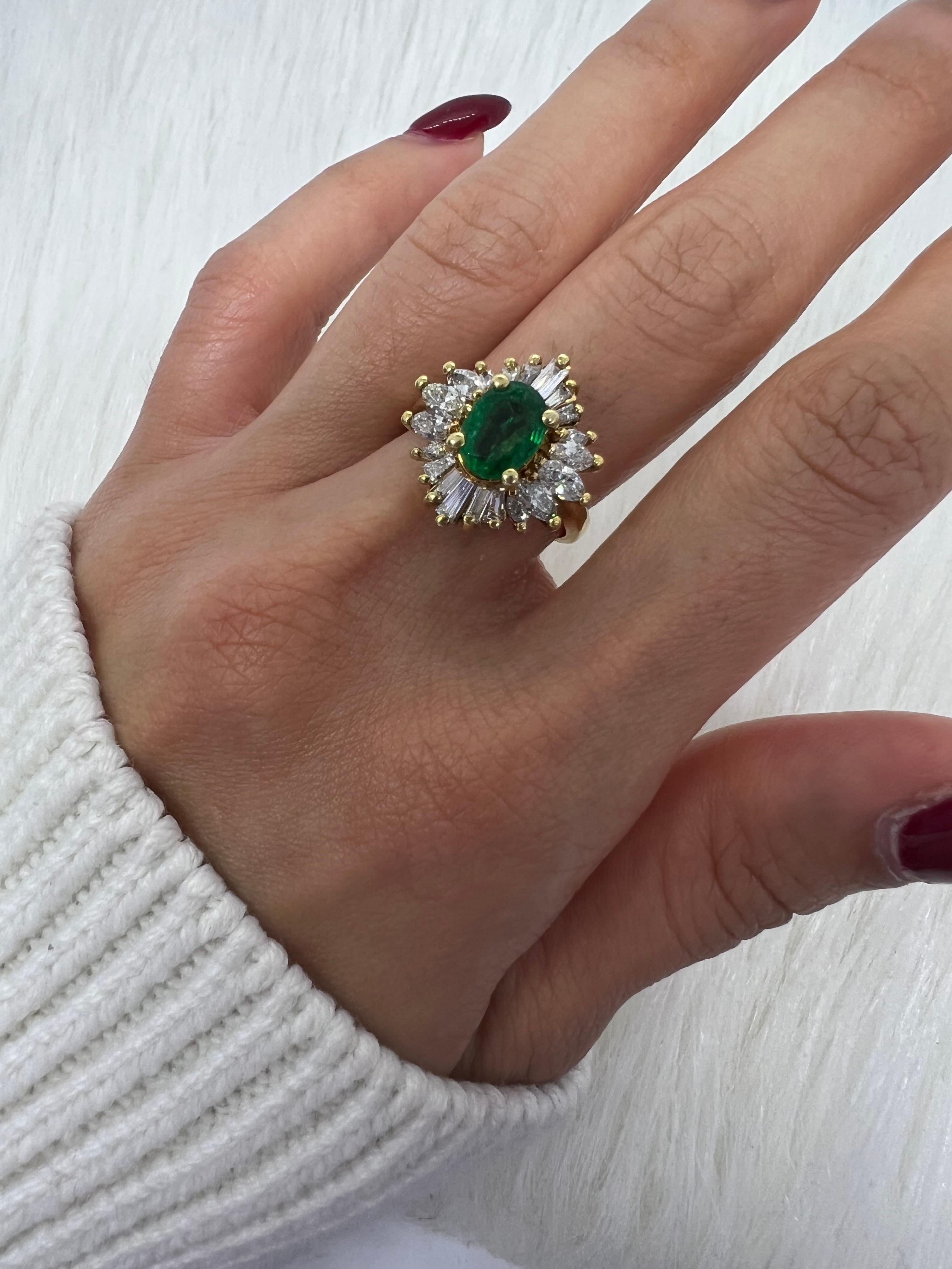 Women's or Men's Sophia D. 18K Yellow Gold Emerald Ring For Sale