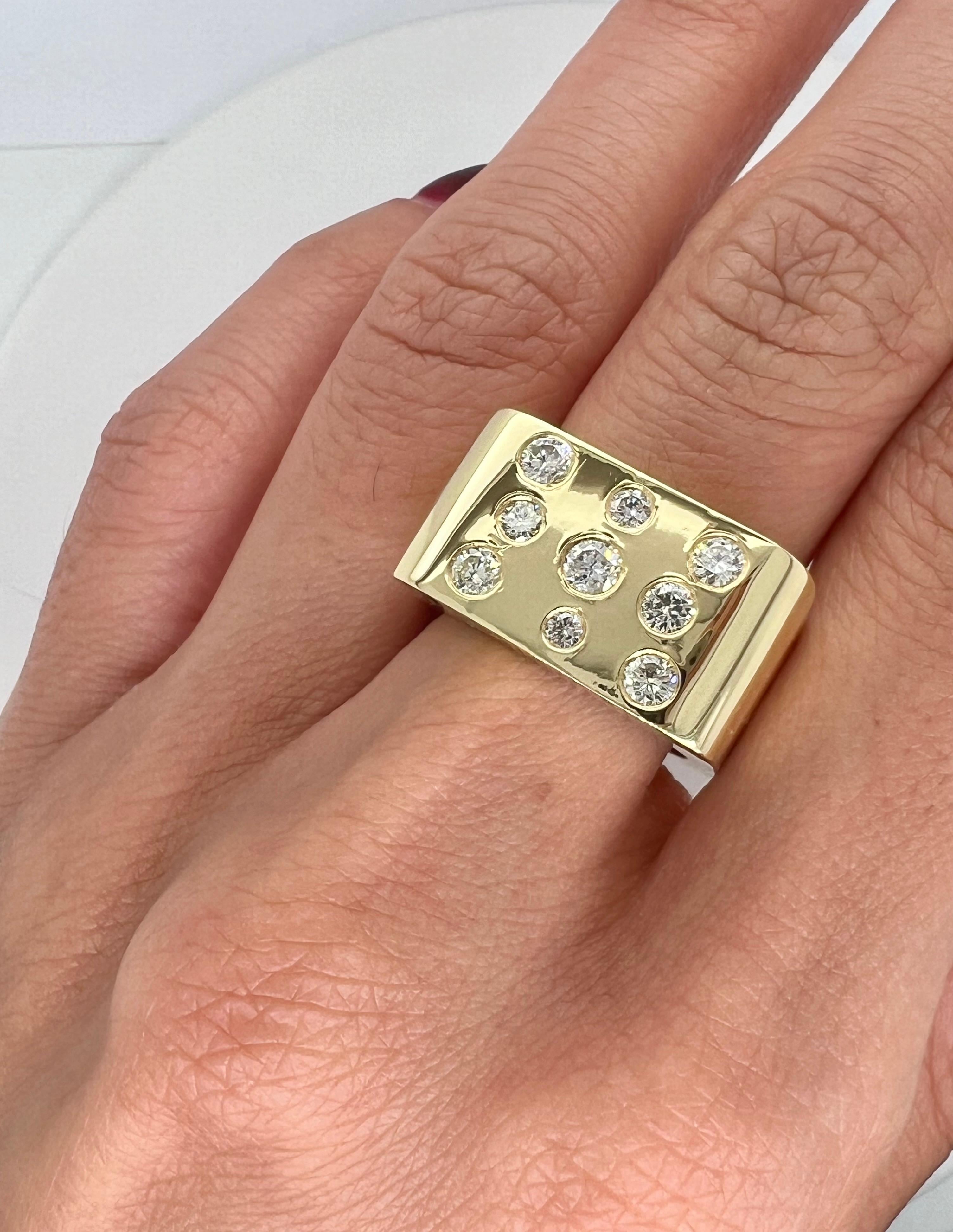Sophia D. 18K Yellow Gold Ring with Round Diamonds In New Condition For Sale In New York, NY