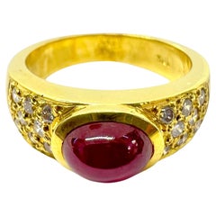 Sophia D. Bague en or jaune 18 carats, rubis et diamants