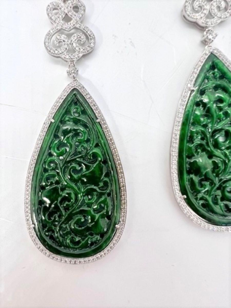 Sophia D. 22.51 carat jade and 1.59 carat diamond earrings in platinum.

Sophia D by Joseph Dardashti LTD has been known worldwide for 35 years and are inspired by classic Art Deco design that merges with modern manufacturing techniques.