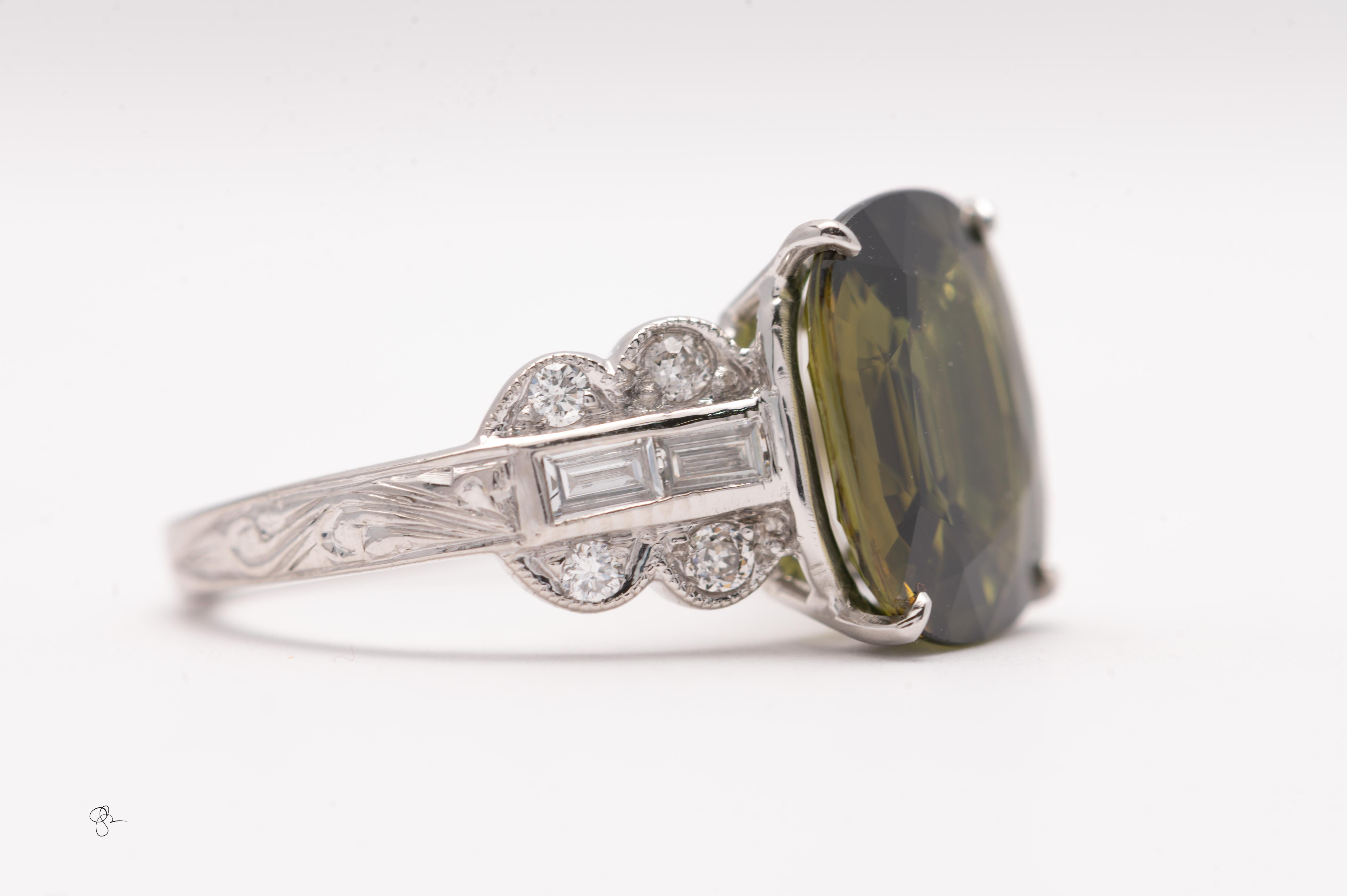 Taille ovale D & A Style Style D & A Style Style D'Art Déco Platine Saphir Vert 7 Carats avec Accents de Diamants en vente