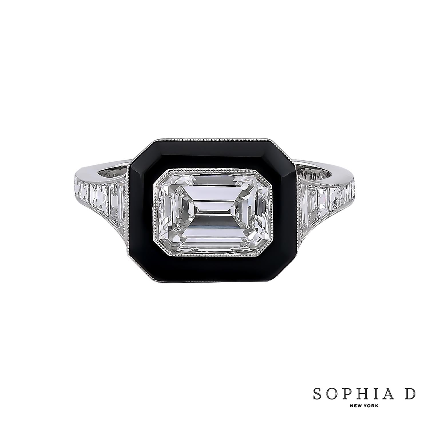 Sophia D Art Deco East-West Emerald-Cut Diamond and Onyx Ring In New Condition For Sale In New York, NY