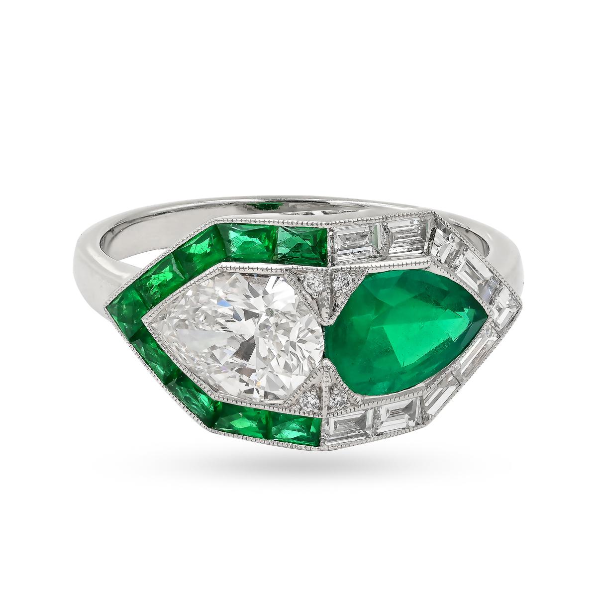 Sophia D. S Deco-Ring mit Smaragd und Diamant (Tropfenschliff) im Angebot