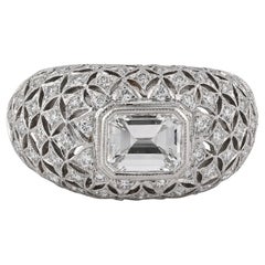 Anello a cupola con diamante di Sophia D.
