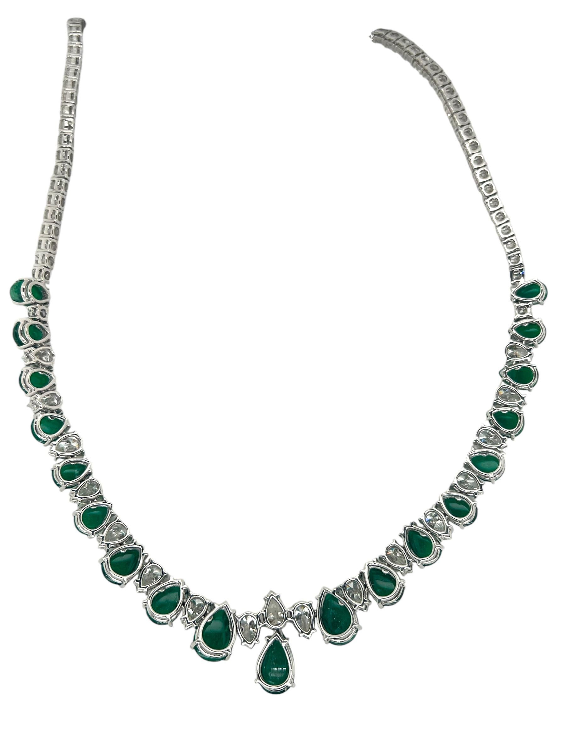 Collana di smeraldi e diamanti Sophia D. A. In condizioni Nuovo in vendita a New York, NY
