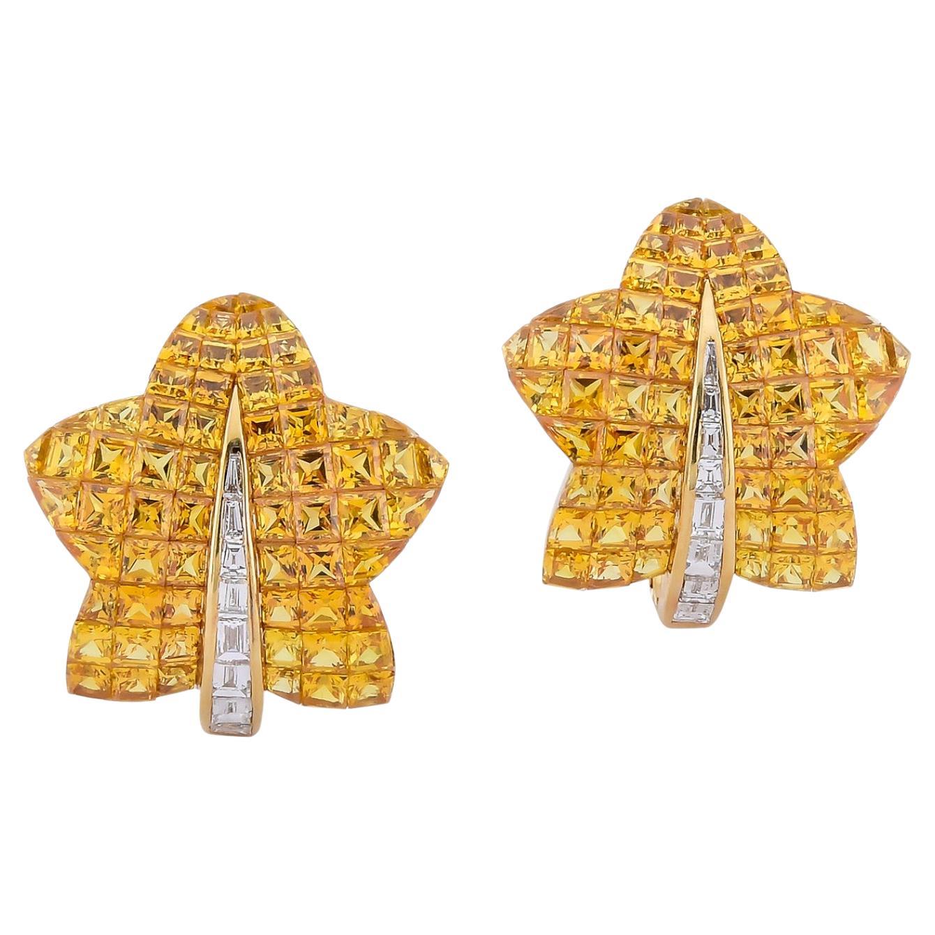 Boucles d
oreilles en or jaune 18 carats serties à l
aveugle de saphirs jaunes et de diamants Sophia D en vente