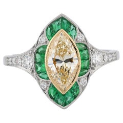 Sophia D. Ring mit mehreren Edelsteinen im Art-Déco-Stil