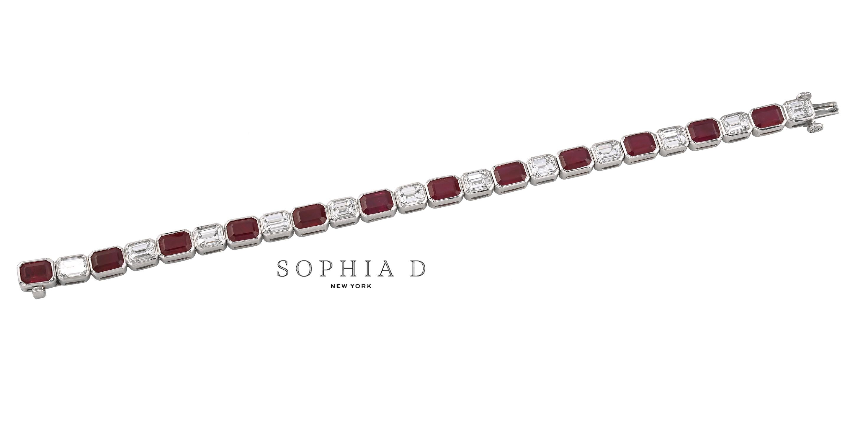 Il bracciale con rubini e diamanti di Sophia D. è una miscela magistrale di raffinatezza classica e moderna. Il bracciale presenta un'impressionante serie di 12,69 carati di rubini vividi, meticolosamente incastonati nel platino. A questi si
