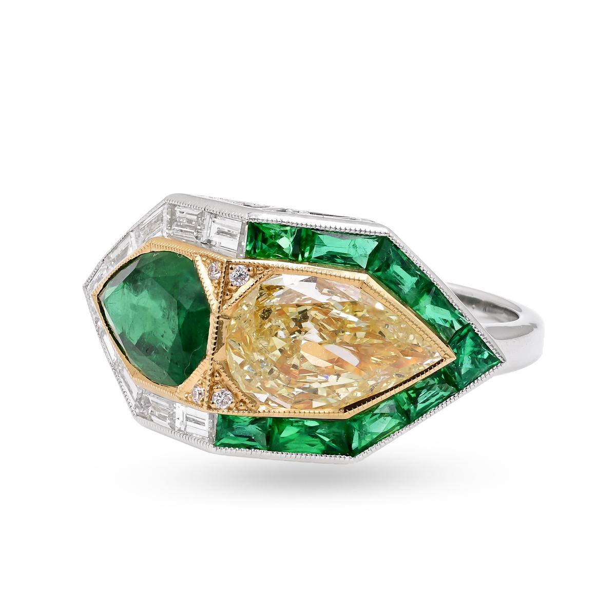 Art Deco Sophia D. S Deco Ring with Emerald and Yellow Diamond For Sale
