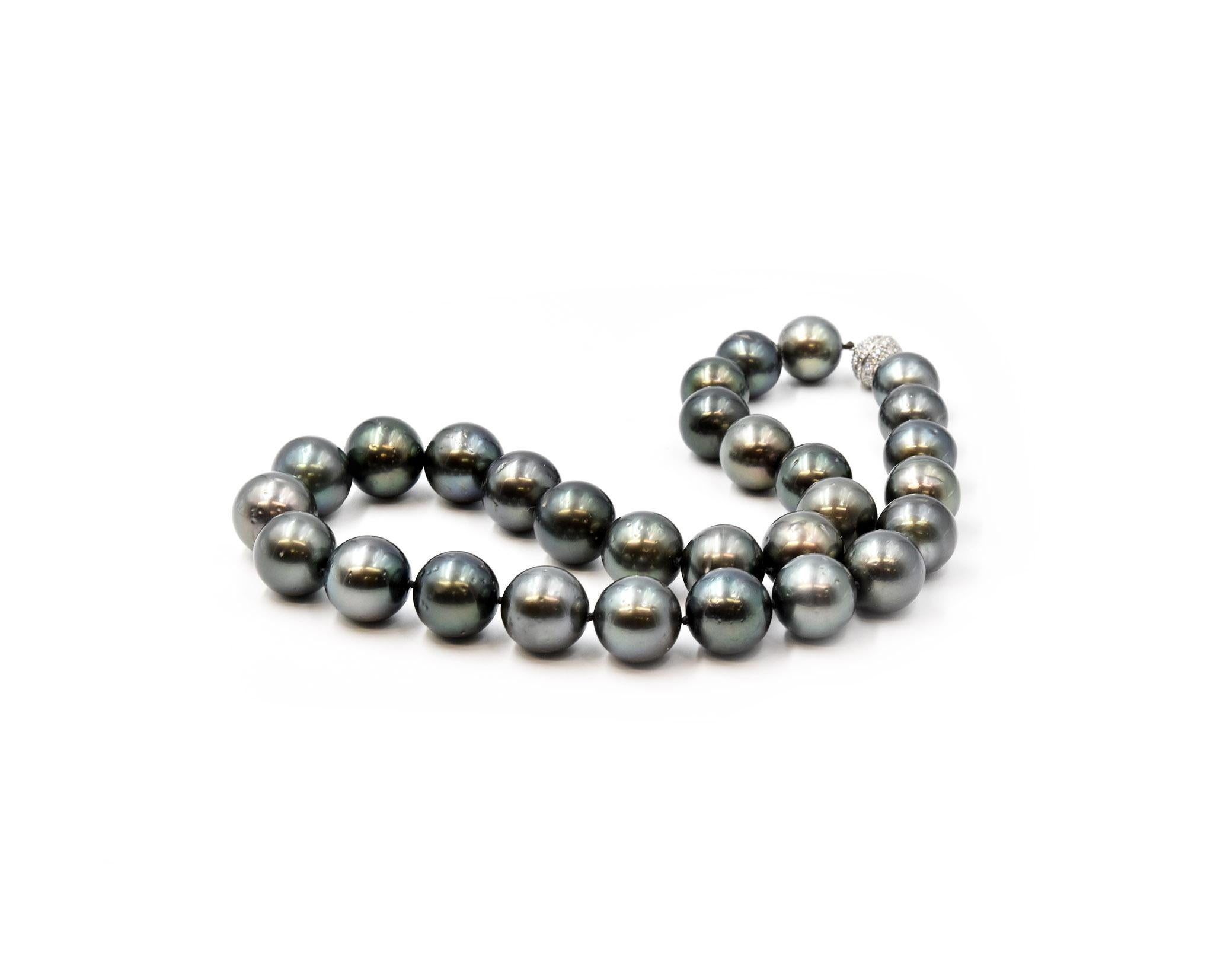 Designer: Sophia D
Material: Platinum
Tahitian Pearl: 12-14mm round Tahitian pearls
Diamonds: 72 diamonds = 1.08cttw
Dimensions: necklace is 18-inch long
Weight: 120.43 grams
