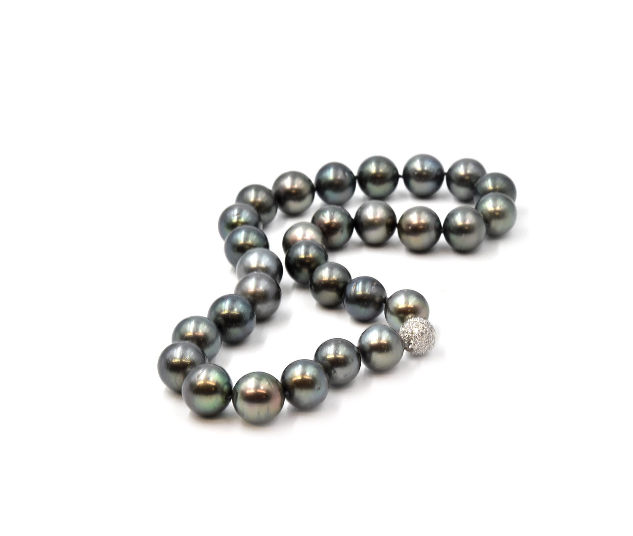 Sophia D. Tahitian Pearl Necklace with Platinum Diamond Clasp In Excellent Condition In Scottsdale, AZ