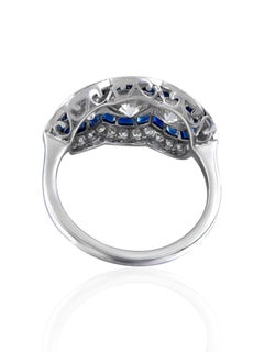 Anello con tre pietre di diamanti e zaffiri di Sophia D.