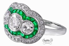 Anello con tre pietre di smeraldo e diamanti Sophia D. A.