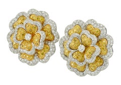 Sophia D Boucles d'oreilles florales en diamants jaunes et blancs Platine et or jaune 18K