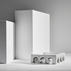 Sophia Medium Weiße Keramik und Platin Details Handgefertigtes Herzstück