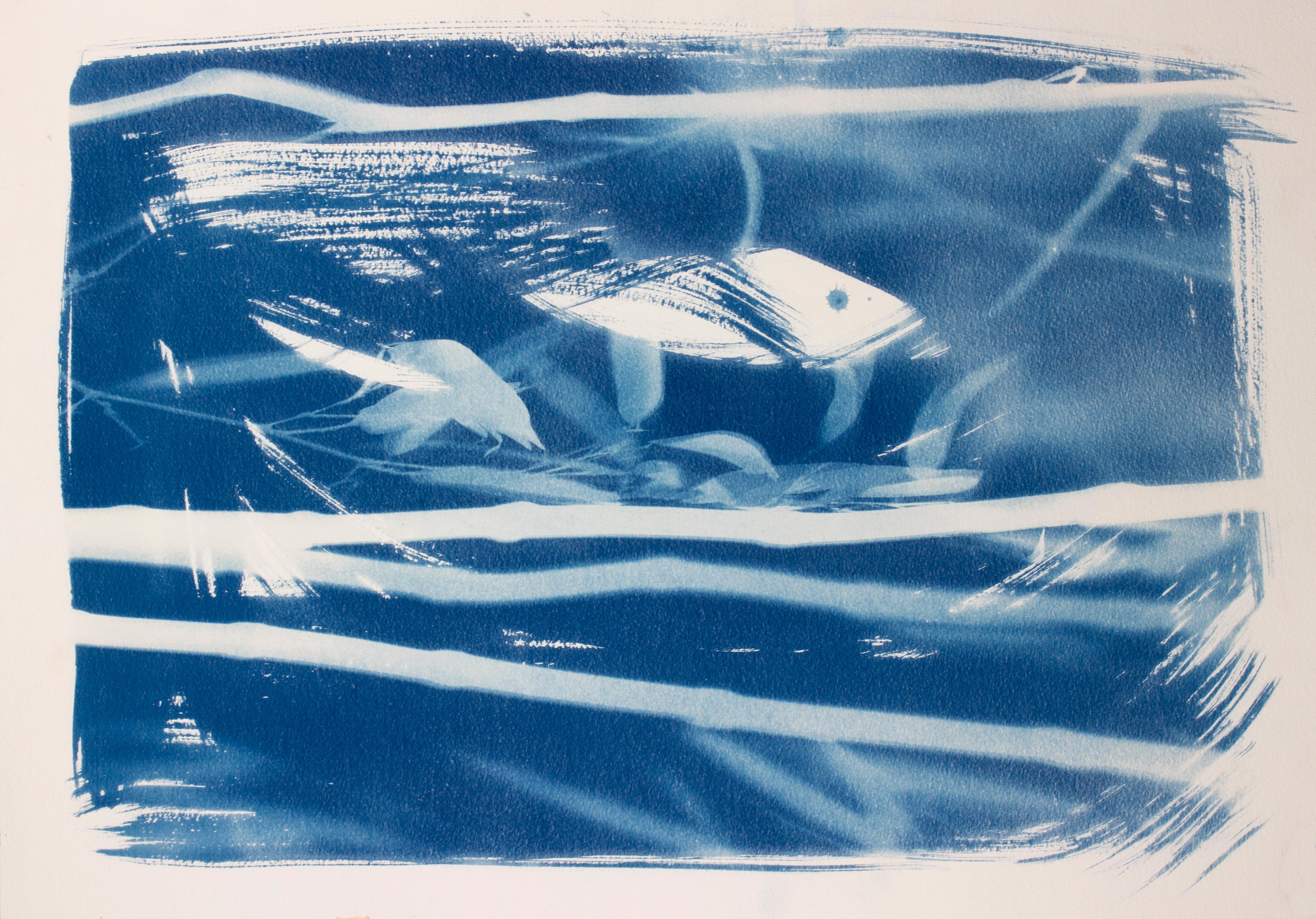 Abstract Painting Sophia Milligan - Réflexions sur Pasadena". Peinture conceptuelle et botanique en bleu et blanc