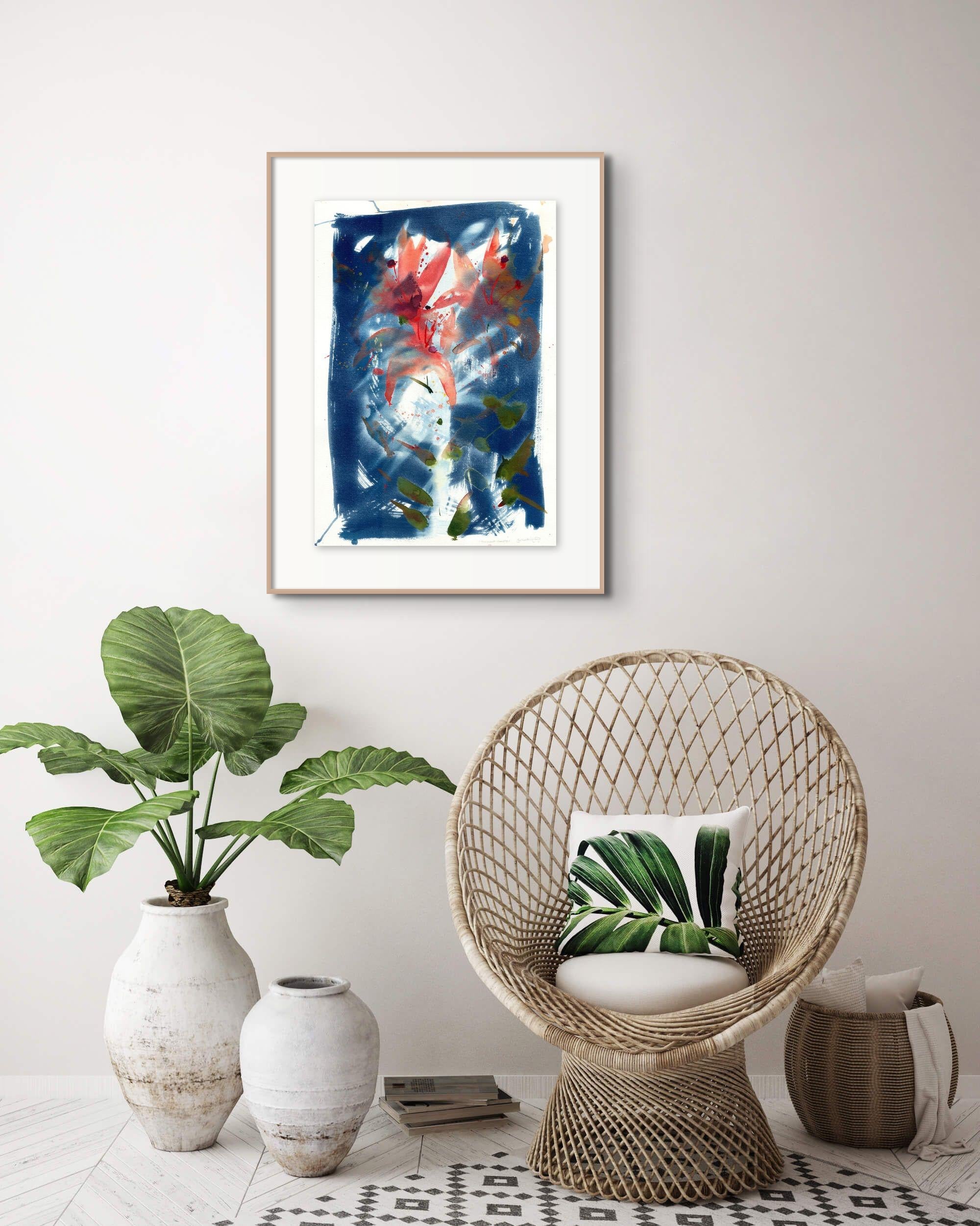 ''Beauté éphémère''. Lily florale abstraite et botanique bleue - Contemporain Mixed Media Art par Sophia Milligan