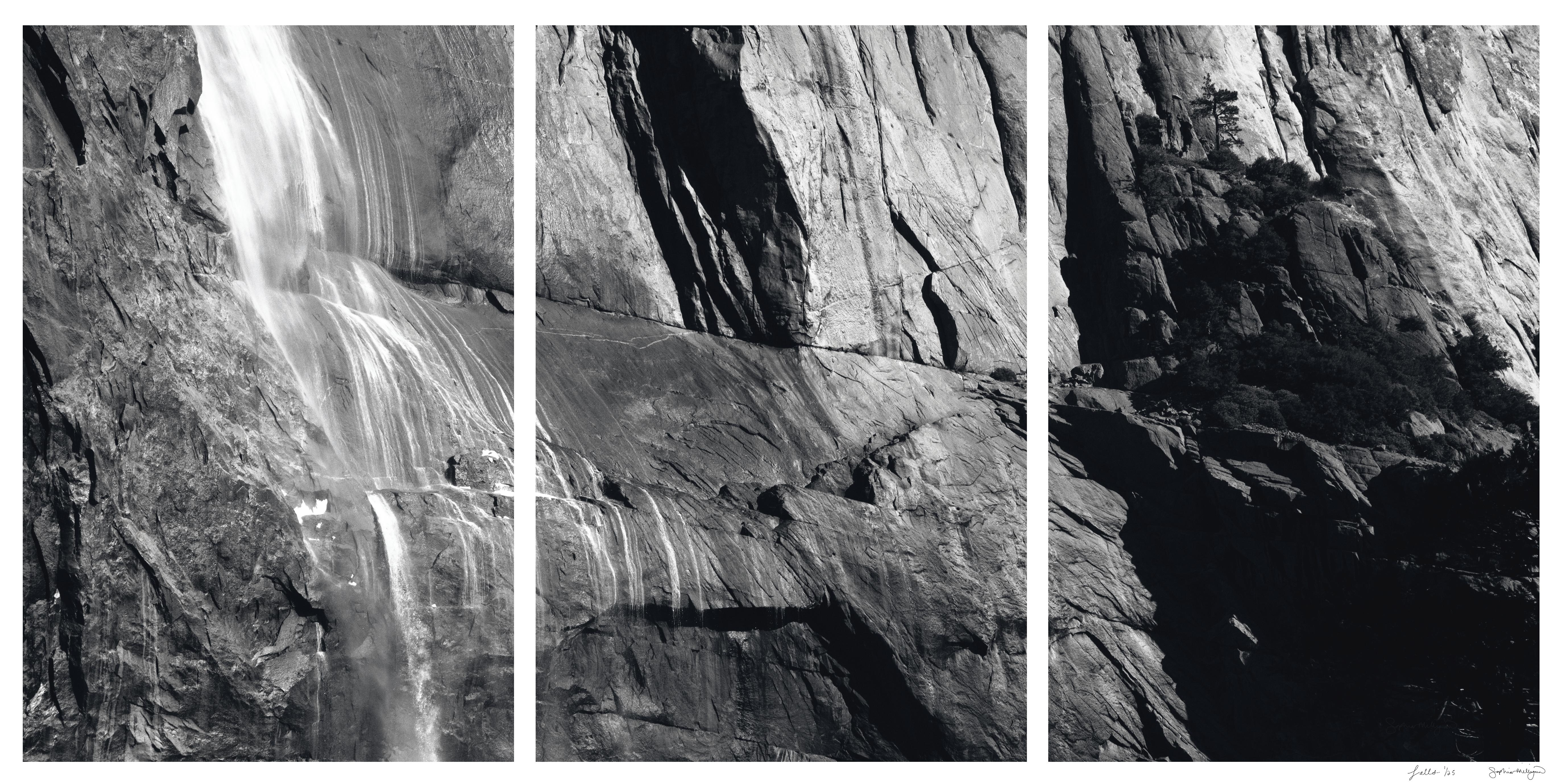 Sophia Milligan Landscape Photograph – Limitierte Auflage des Foto triptychons „Falls“. Yosemite-Wasserbaum-Textur