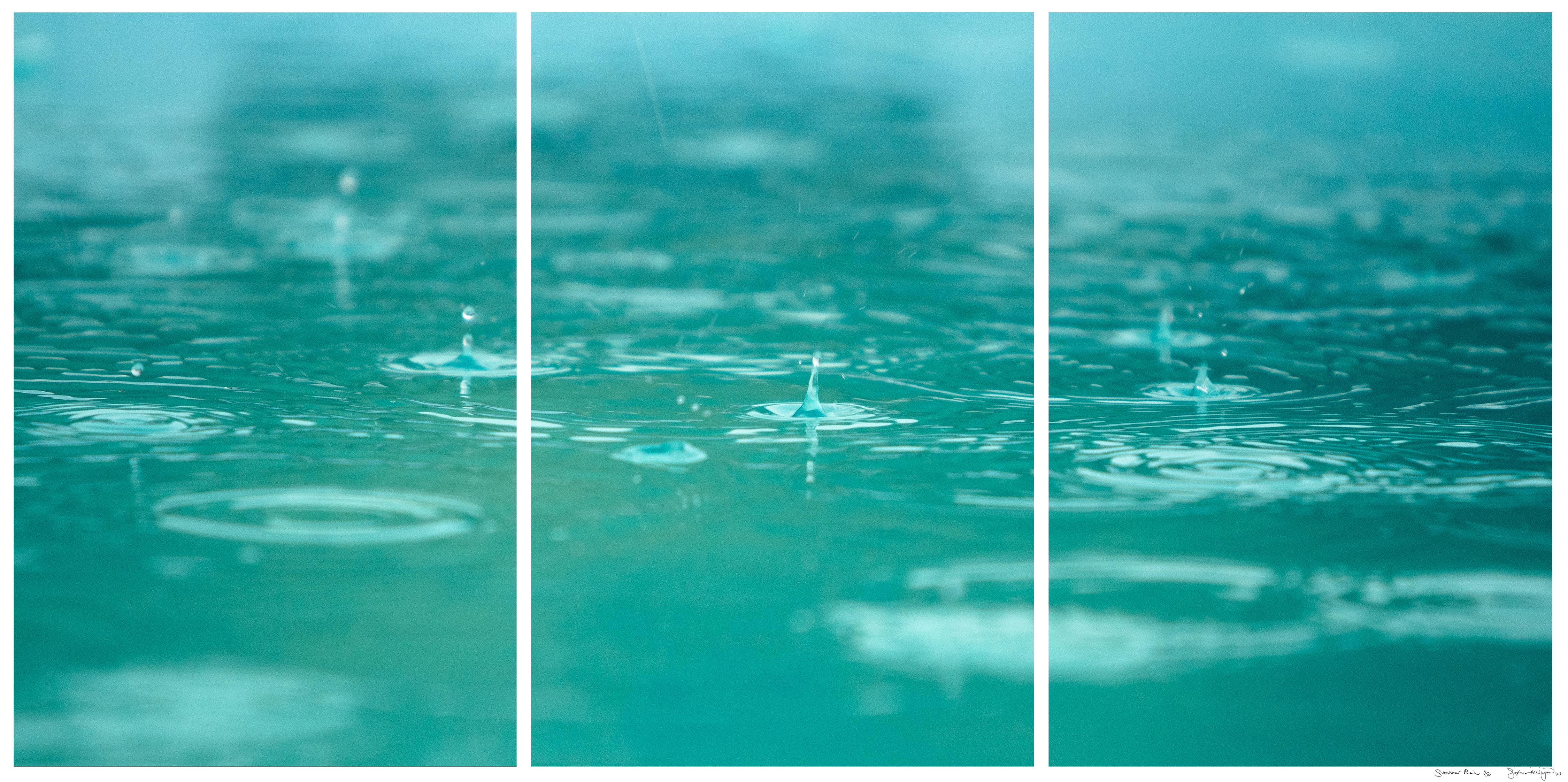 'Pioggia d'estate' Trittico fotografico in edizione limitata. Acqua della piscina blu verde verde