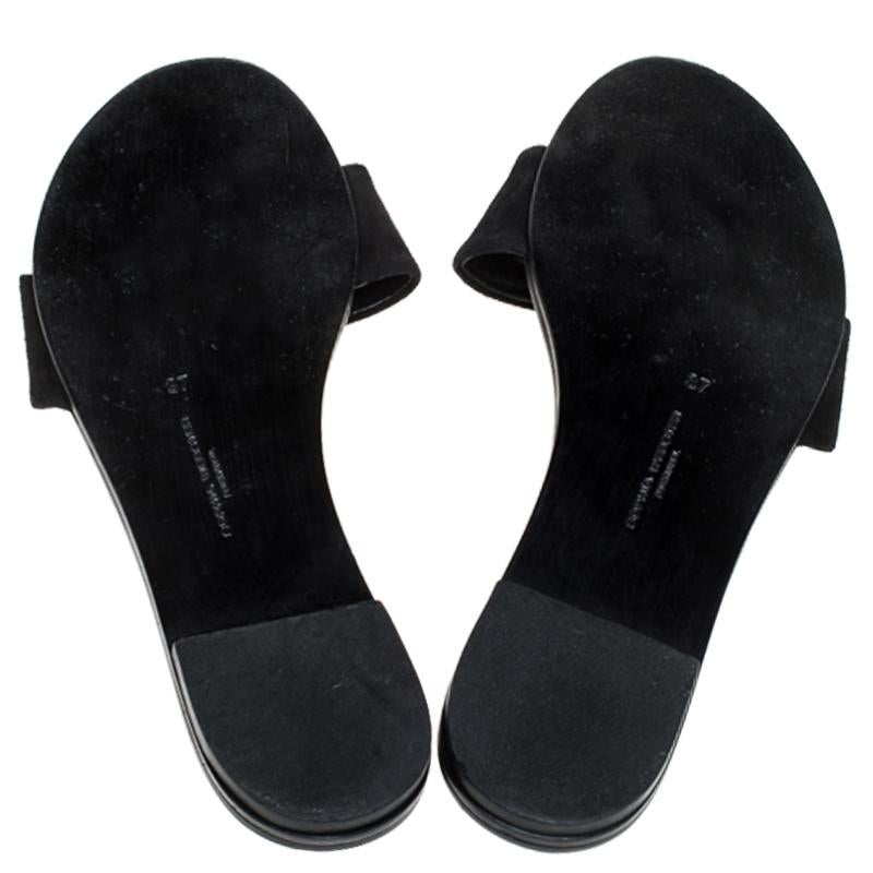 Sophia Webster - Chaussures à glissière Jada en daim noir avec pompons, taille 37 en vente 2