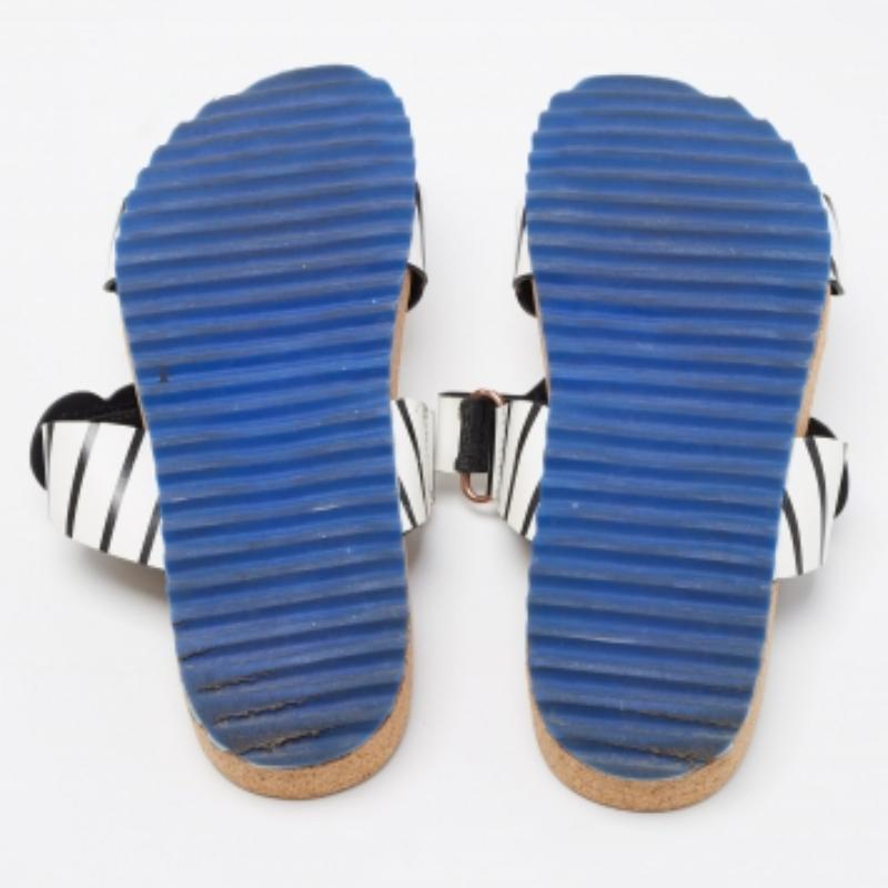 Sophia Webster Black/White Leather Becky Gem Nautical Sandals Size 36 In Good Condition For Sale In Dubai, Al Qouz 2