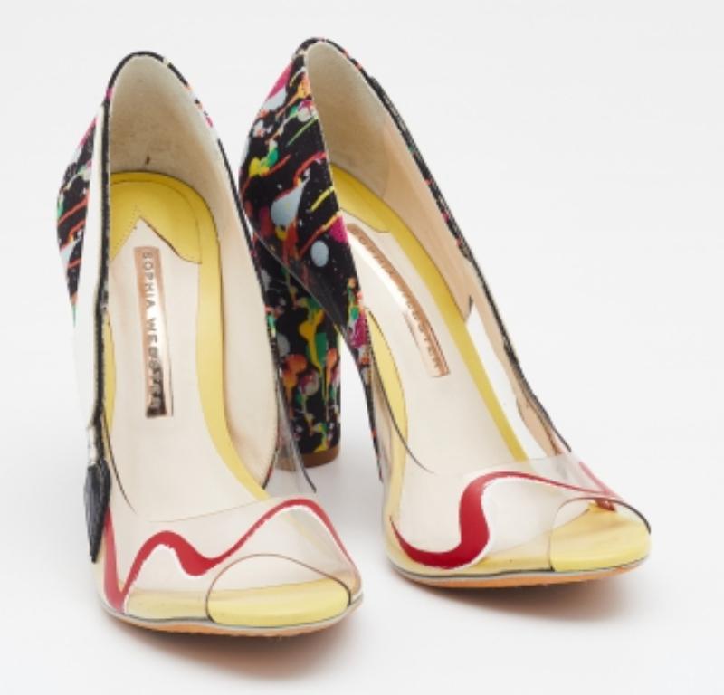 Sophia Webster Bombas con puntera en punta Pollock de PVC y tela multicolor Tamaño 36 en Bueno estado para la venta en Dubai, Al Qouz 2