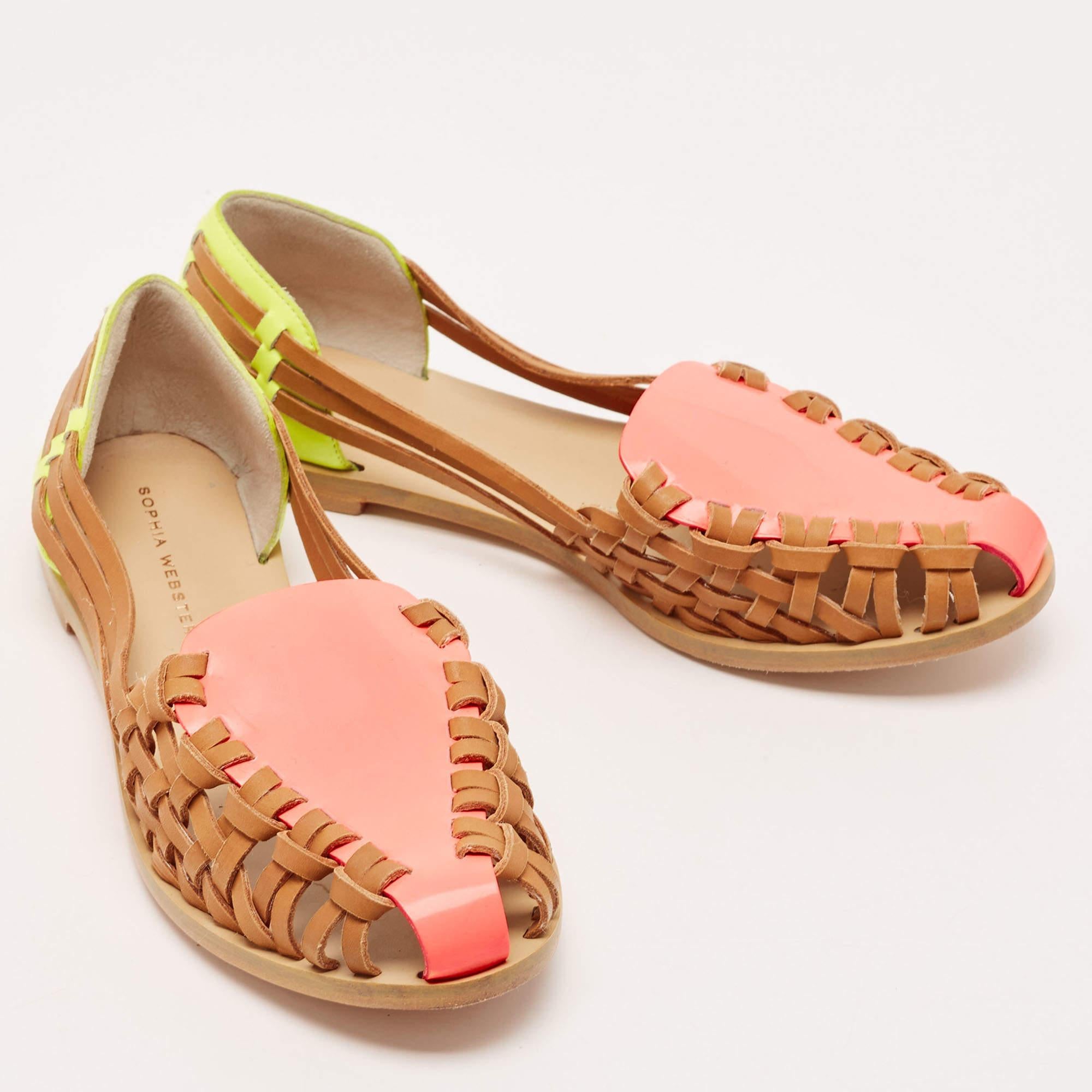 Sophia Webster Multicolor Woven Leather and Patent Loafers Size 36 In Good Condition For Sale In Dubai, Al Qouz 2