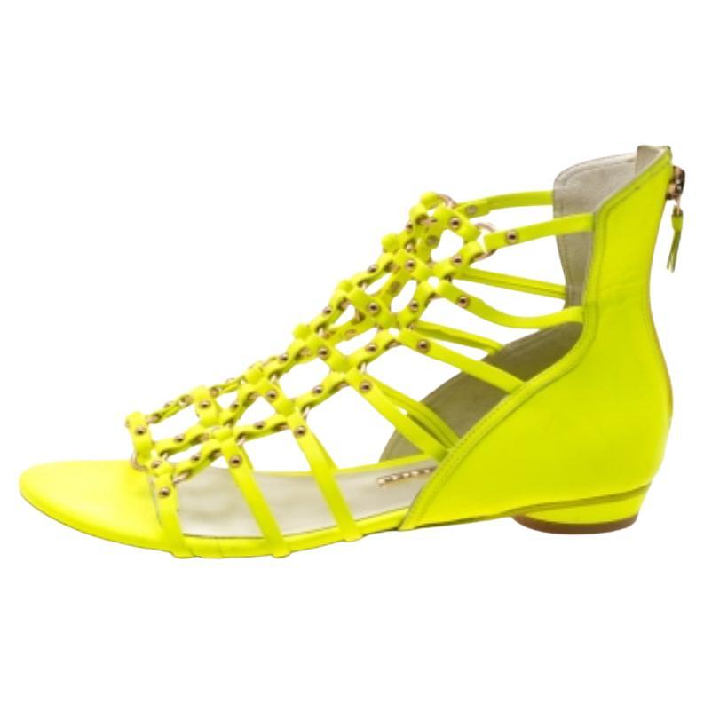 Sophia Webster Sandales plates en cuir clouté vert fluo Taille 38
