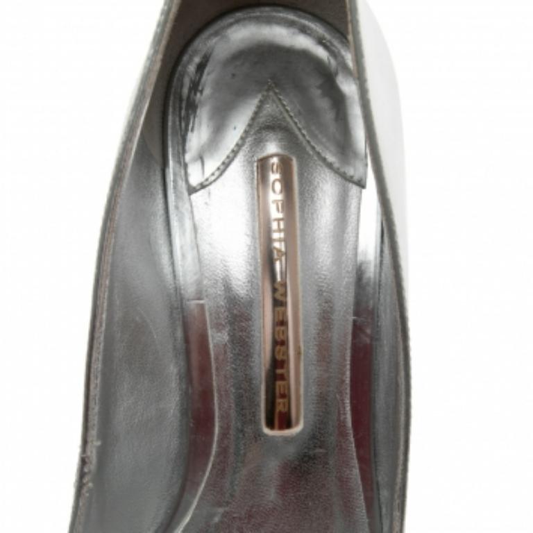 Donna Sophia Webster Pumps Lilico con fiori in pelle argento  Taglia 39 in vendita