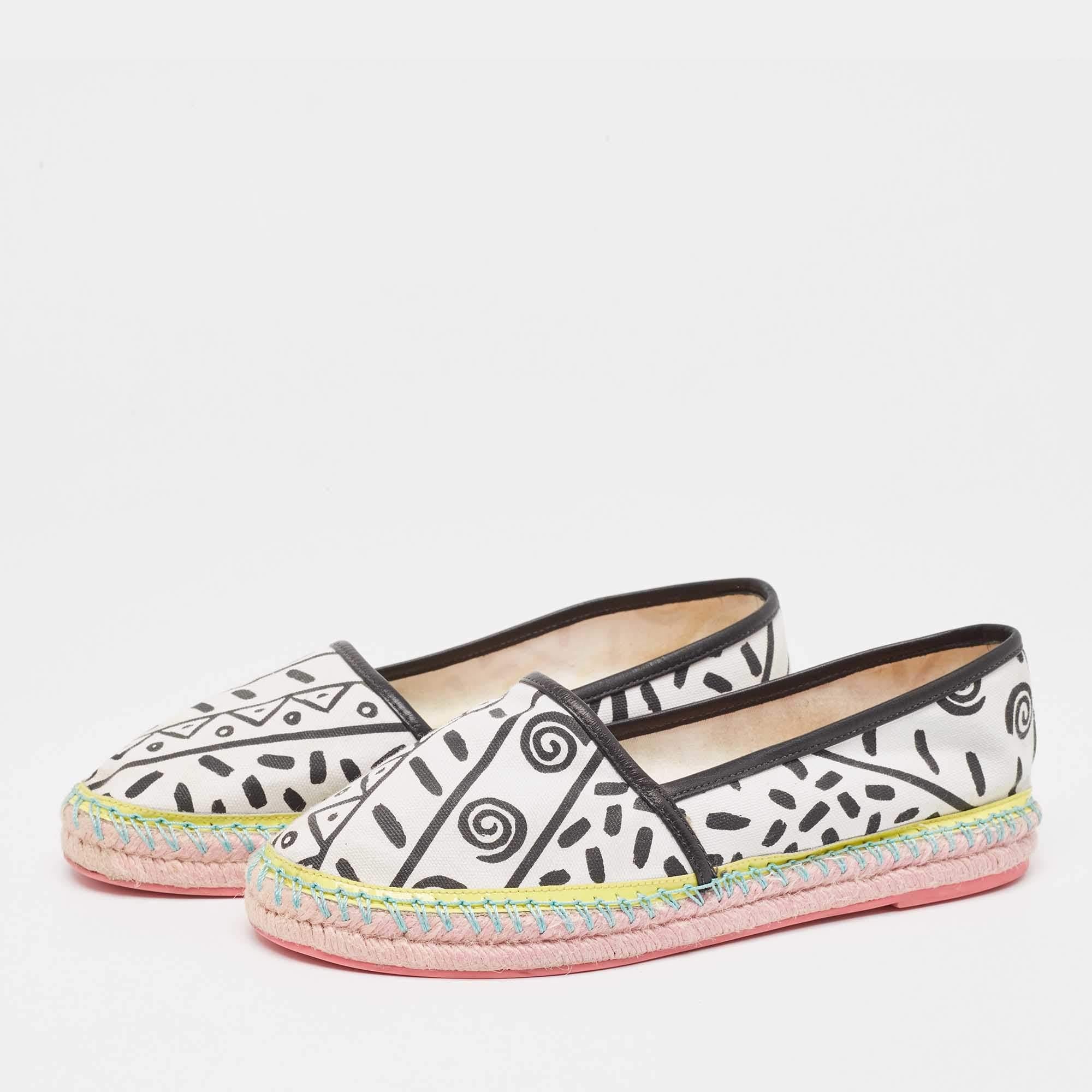 These designer espadrilles exude cool summer vibes while giving all the comfort to your feet. They bring along a well built silhouette and the houses signature aesthetics. Wear them with anything: jeans dresses shorts.