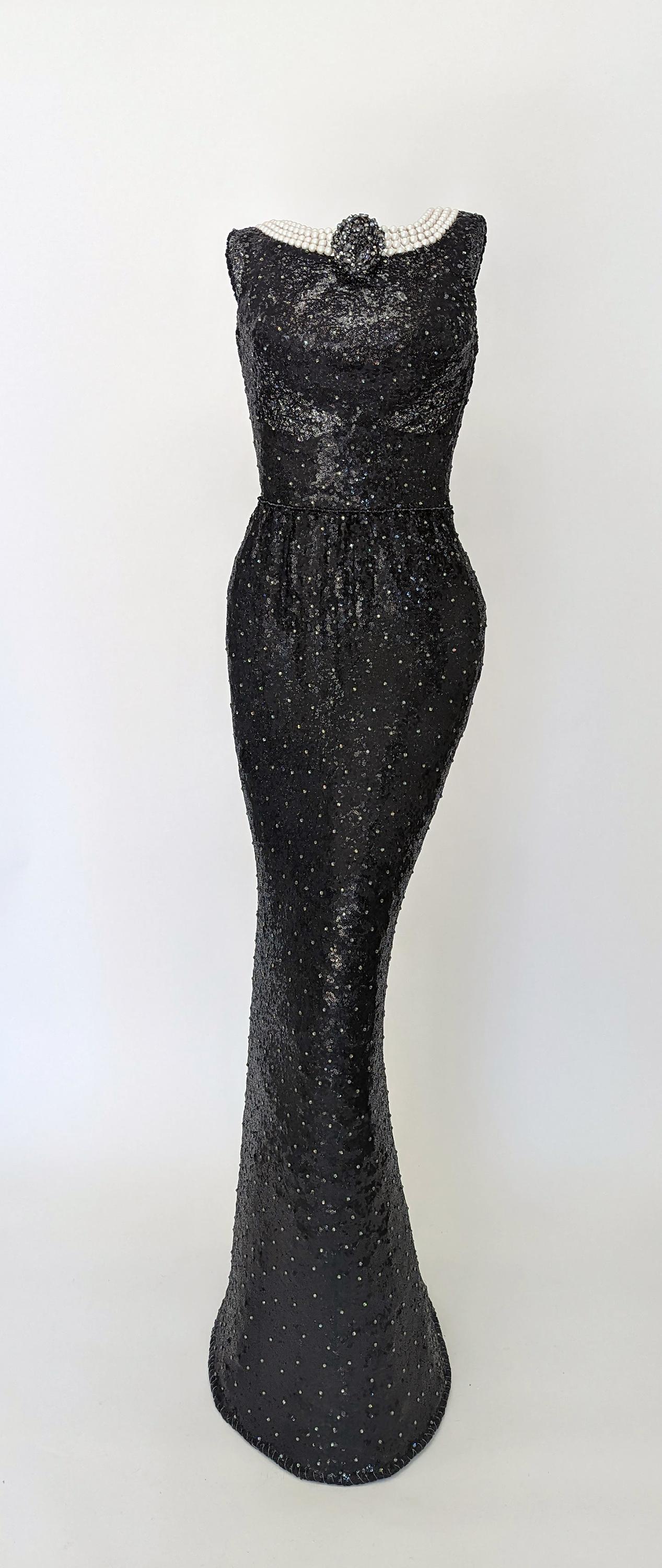 Sophie DeFrancesca Figurative Sculpture – Frühstück bei Tiffany's (Variante 5)